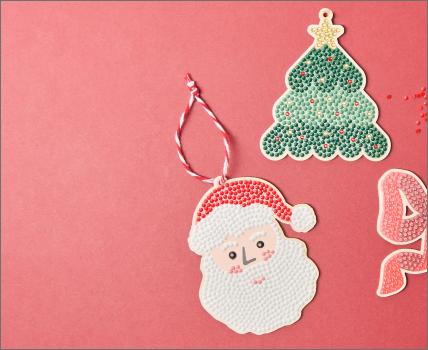 Weihnachtsanhänger mit Diamond Painting und passendem Zubehör.