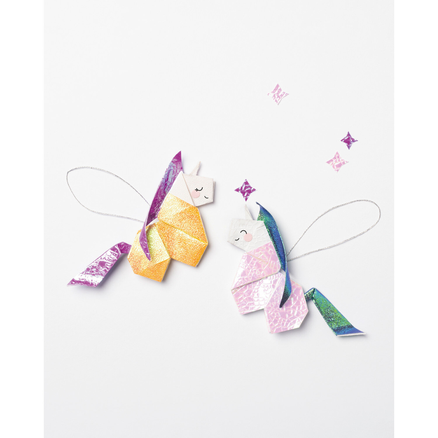 Faltblätter irisierend 14x14cm 50 Blatt, schillernde Origami-Papierfiguren mit Glanzeffekt, kreativ gefaltete Motive, ideal für dekorative Bastelprojekte