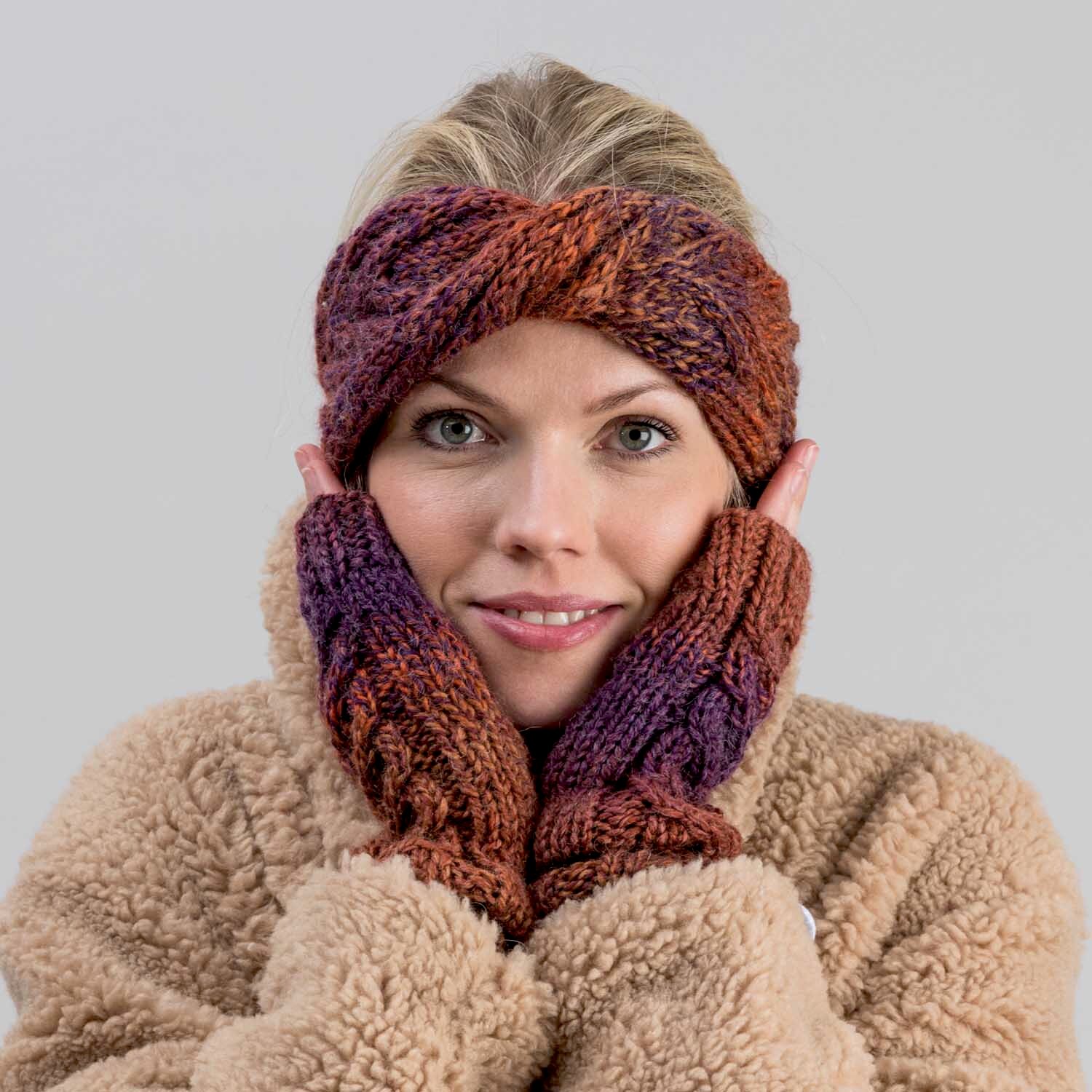 Strickanleitung Stirnband und Stulpen aus Creative Ito Iro chunky von idee. Creativmarkt 