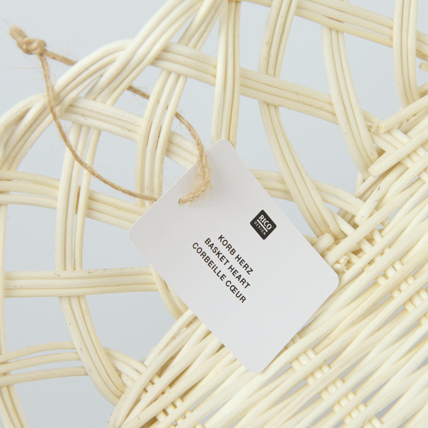 Rattan Korb Herzform Weiß 9x26x27cm von Rico Design
