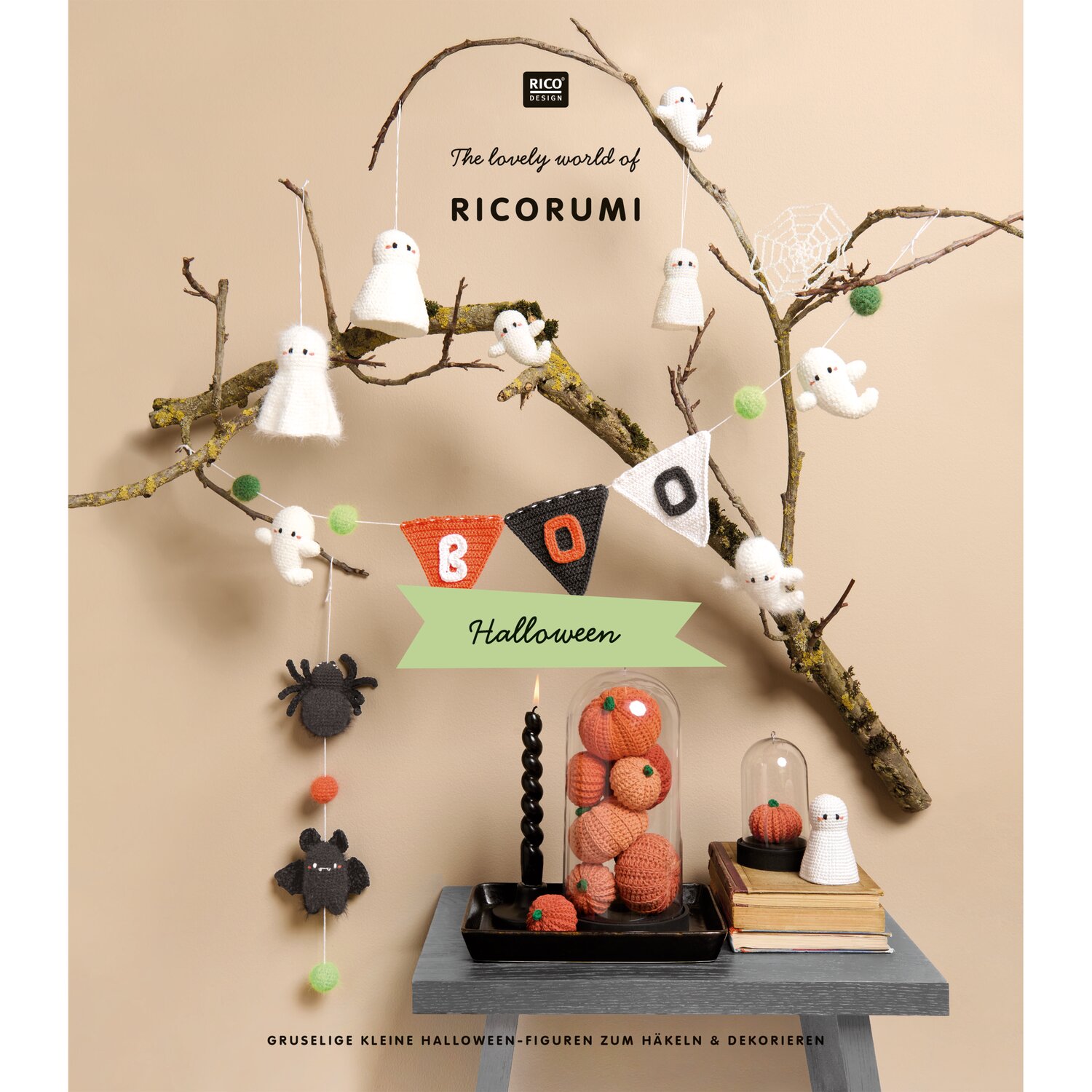 Ricorumi Halloween Häkelbuch von Rico Design mit dekorativen Amigurumi-Gespenstern, Kürbissen und Spinnen als kreative DIY-Ideen für herbstliche Halloween-Deko