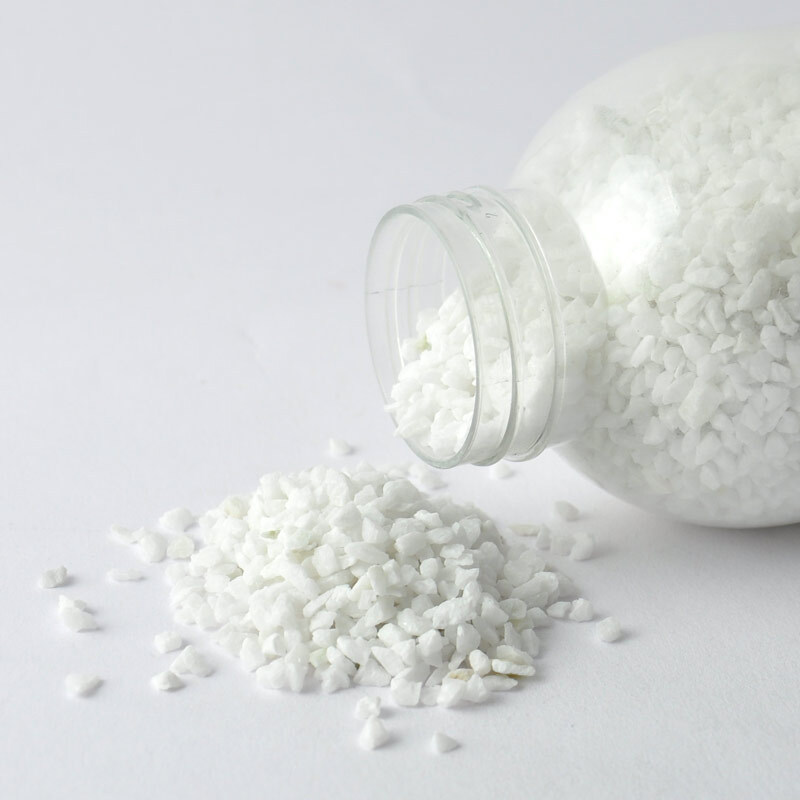 Dekosteine 810g Farbe weiß von idee. Creativmarkt 