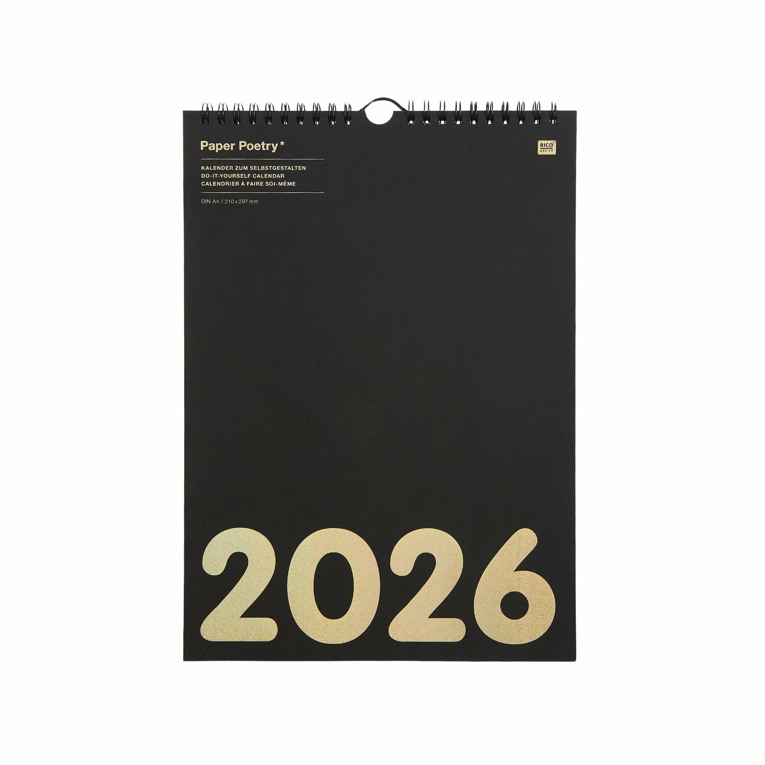Bastelkalender 2026 von Rico Design in Schwarz, DIN A4, mit goldener Jahreszahl auf dem Cover.
