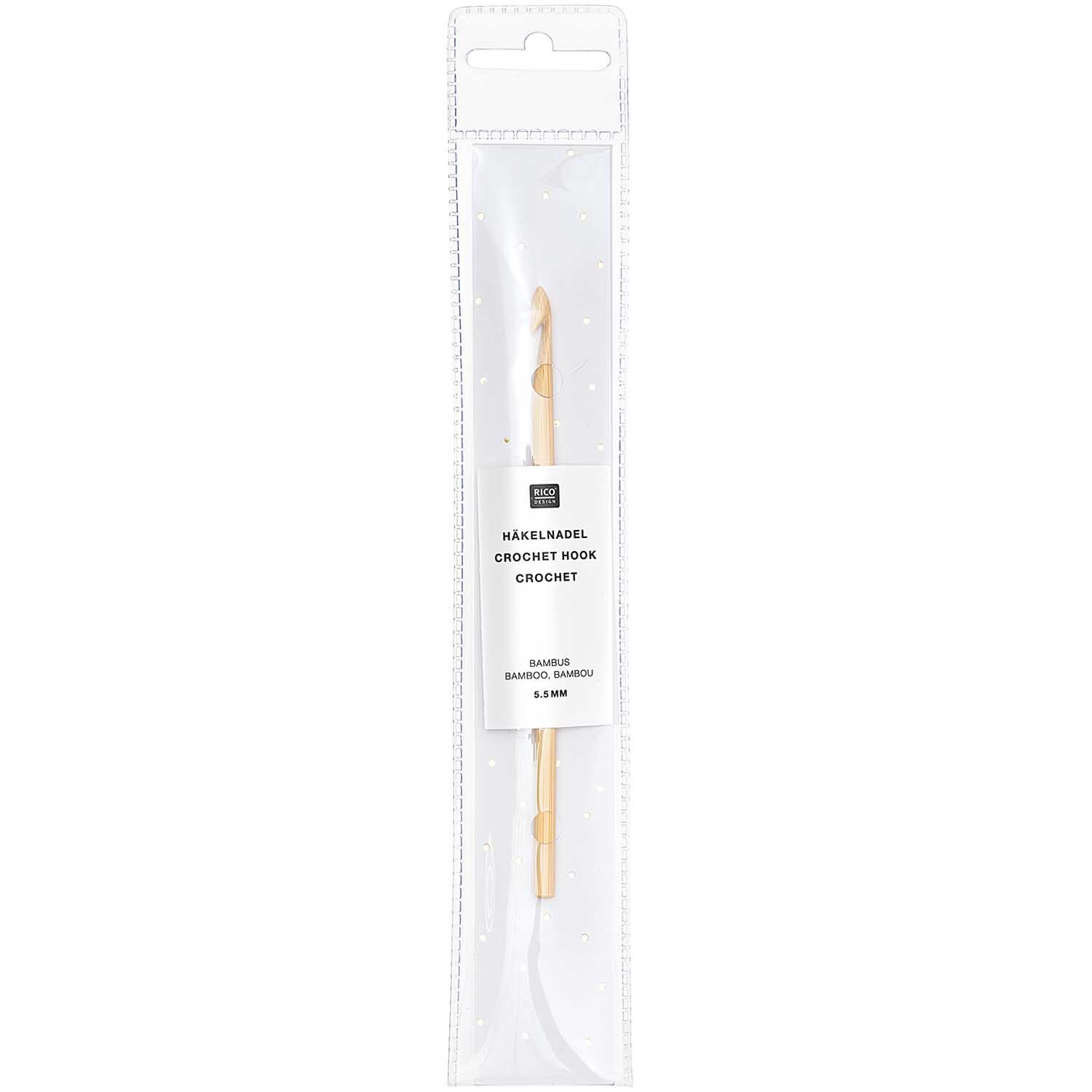 Häkelnadel Bambus von Rico Design in einer transparenten Verpackung, ideal für Handarbeitsprojekte.