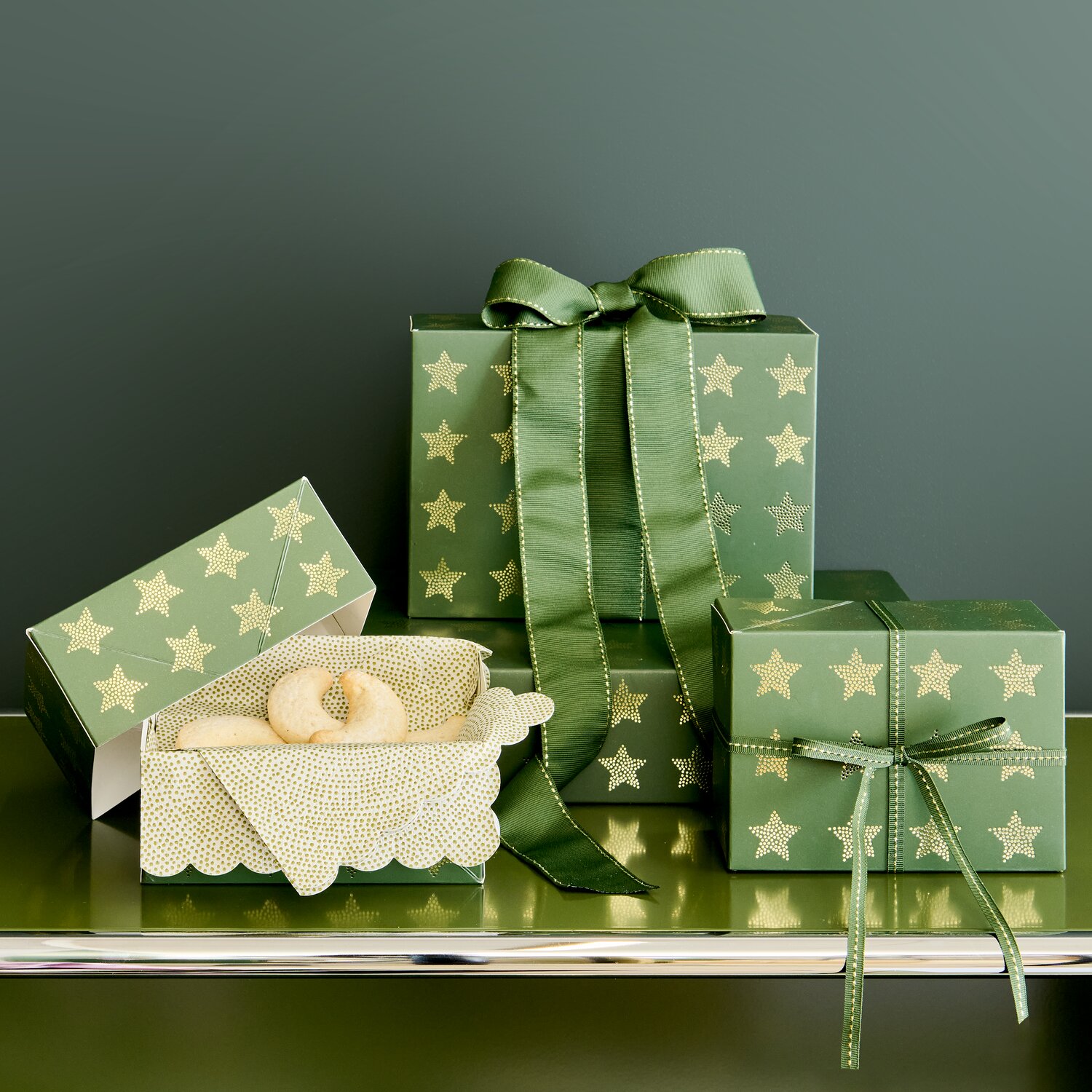 Paper Poetry Papierschachtel Set Advent Sterne Grün/Gold 4 Stück von Rico Design