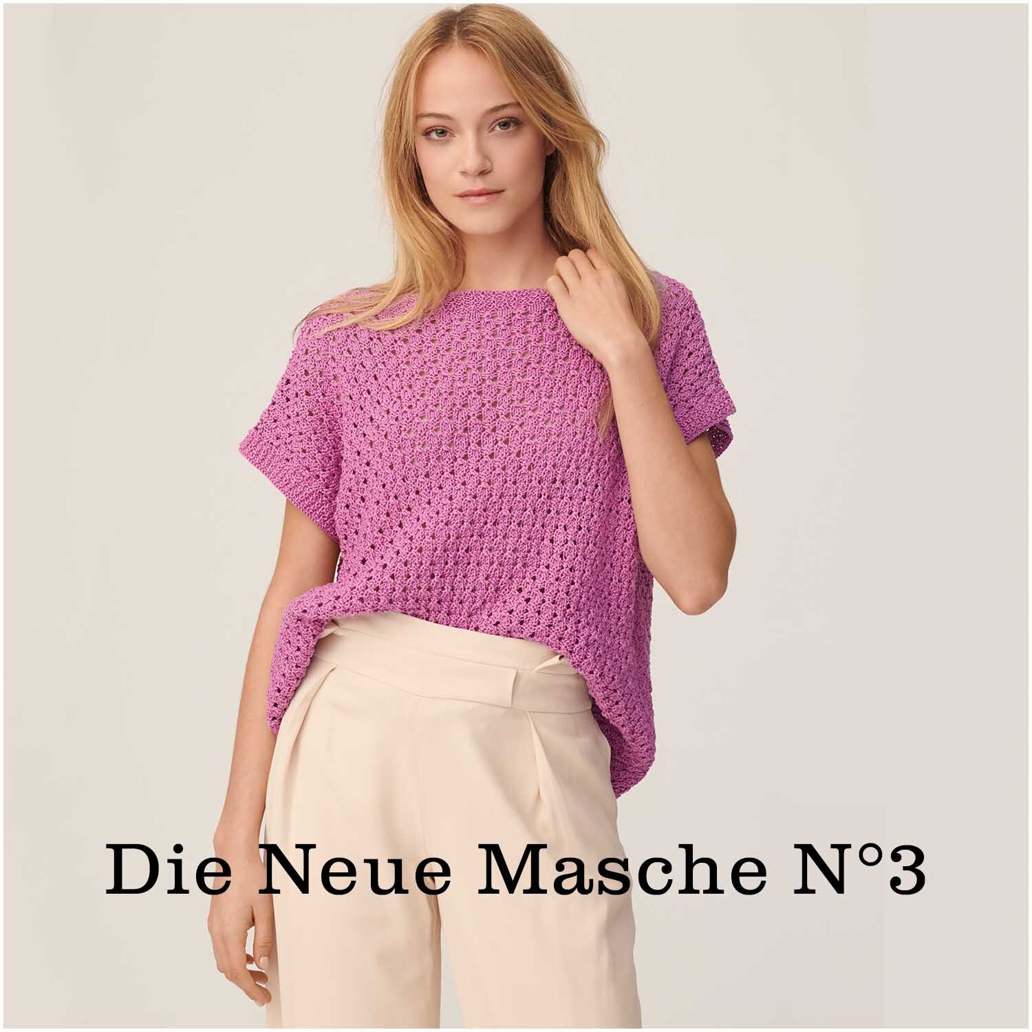 Mille Fili 50g 120m Farbe Violett von idee. Creativmarkt Mille Fili: Frau trägt gestricktes Oberteil in Violett, präsentiert von Wolle Rödel, 50g 120m.