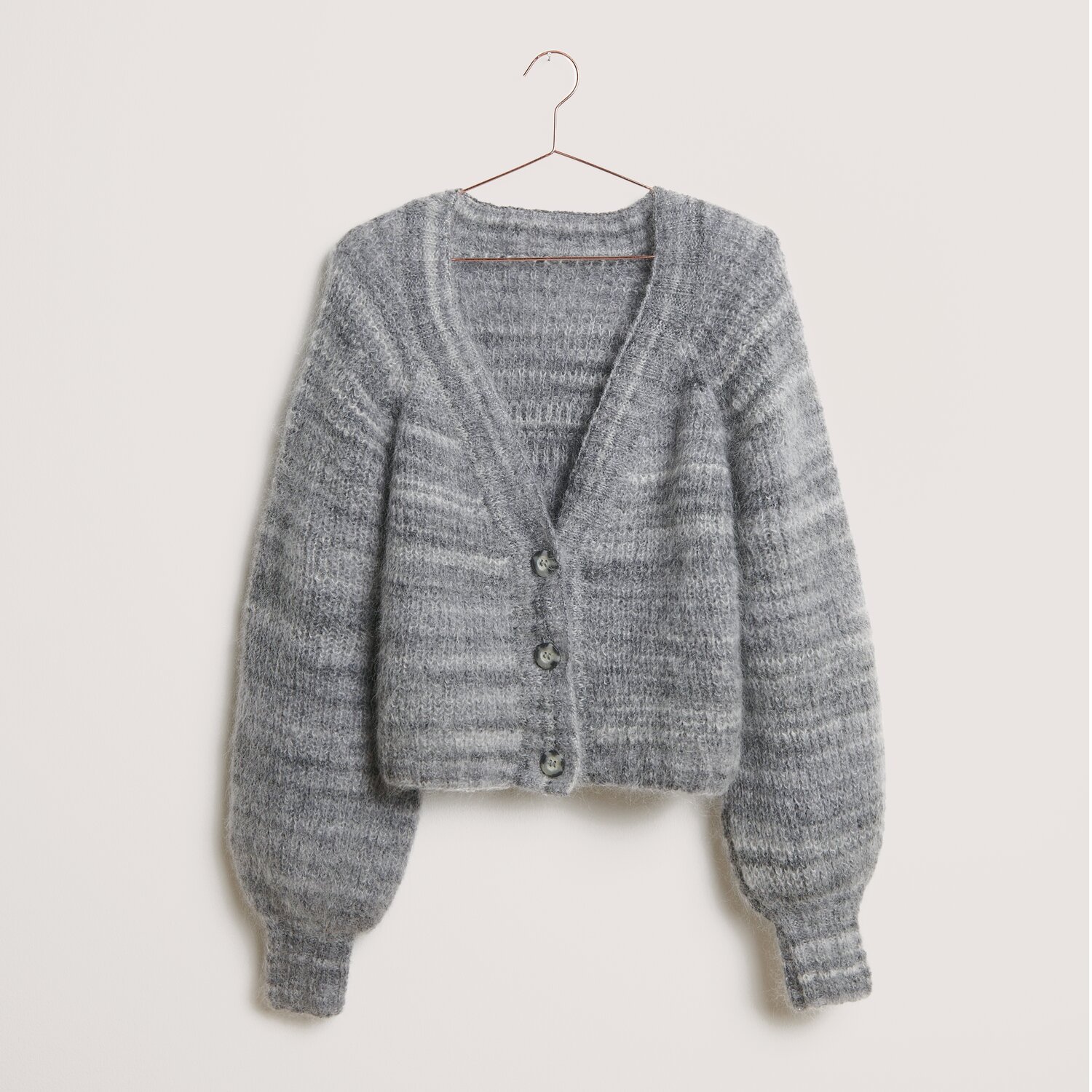 Gestrickte Jacke in grau