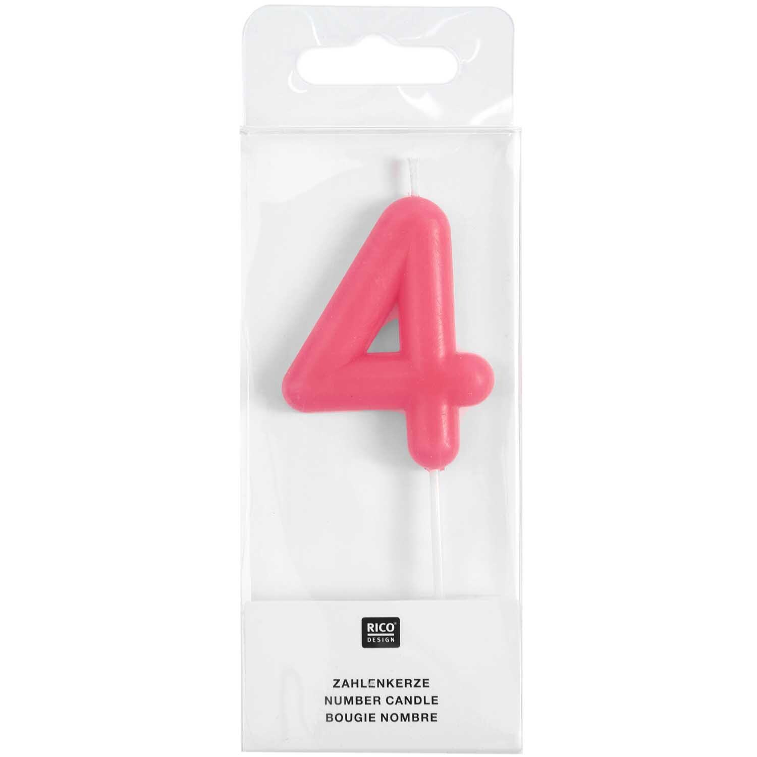 Zahlenkerze Neon Pink in Form der Zahl 4, 10,5 cm groß, von Rico Design, in Verpackung.