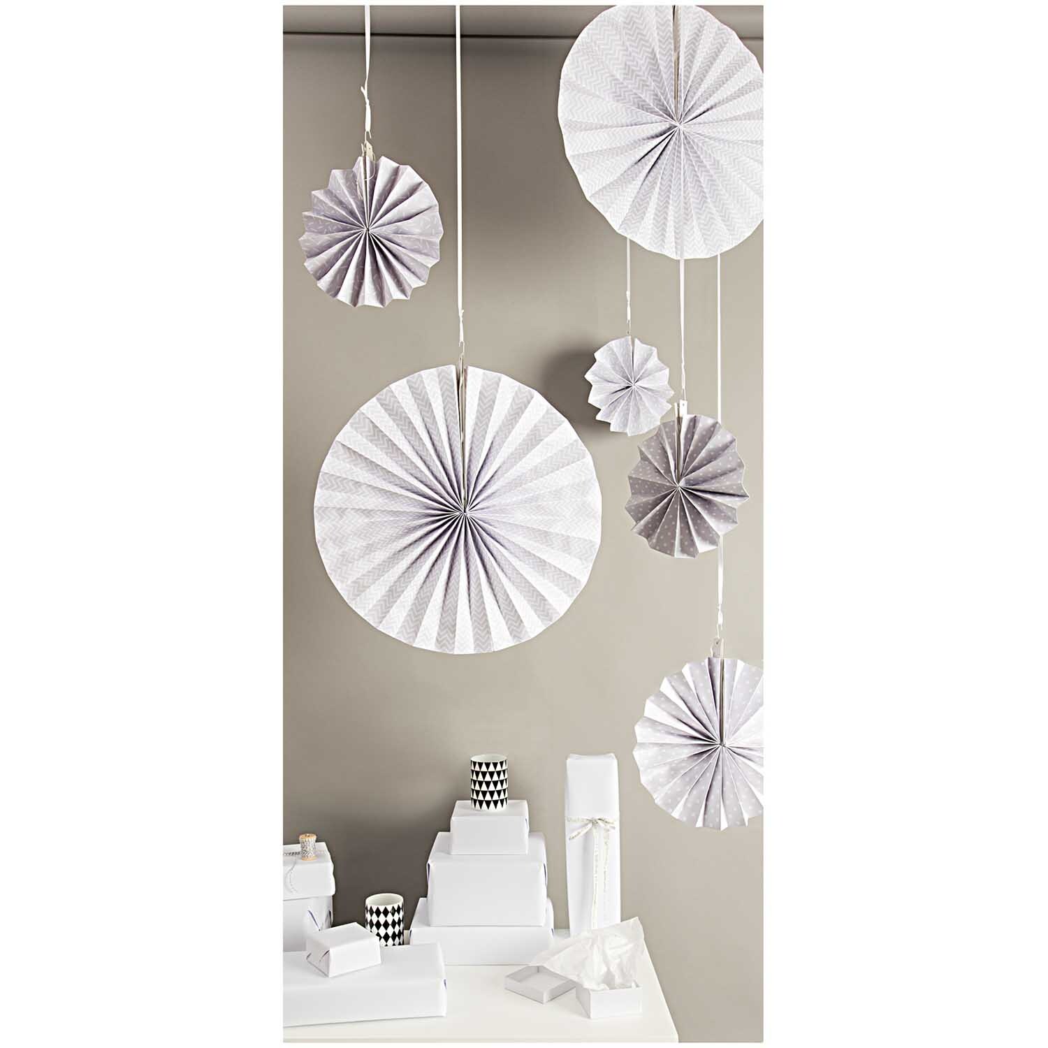 Fächer grau Papier 3 Stück Fächer grau Papier 3 Stück