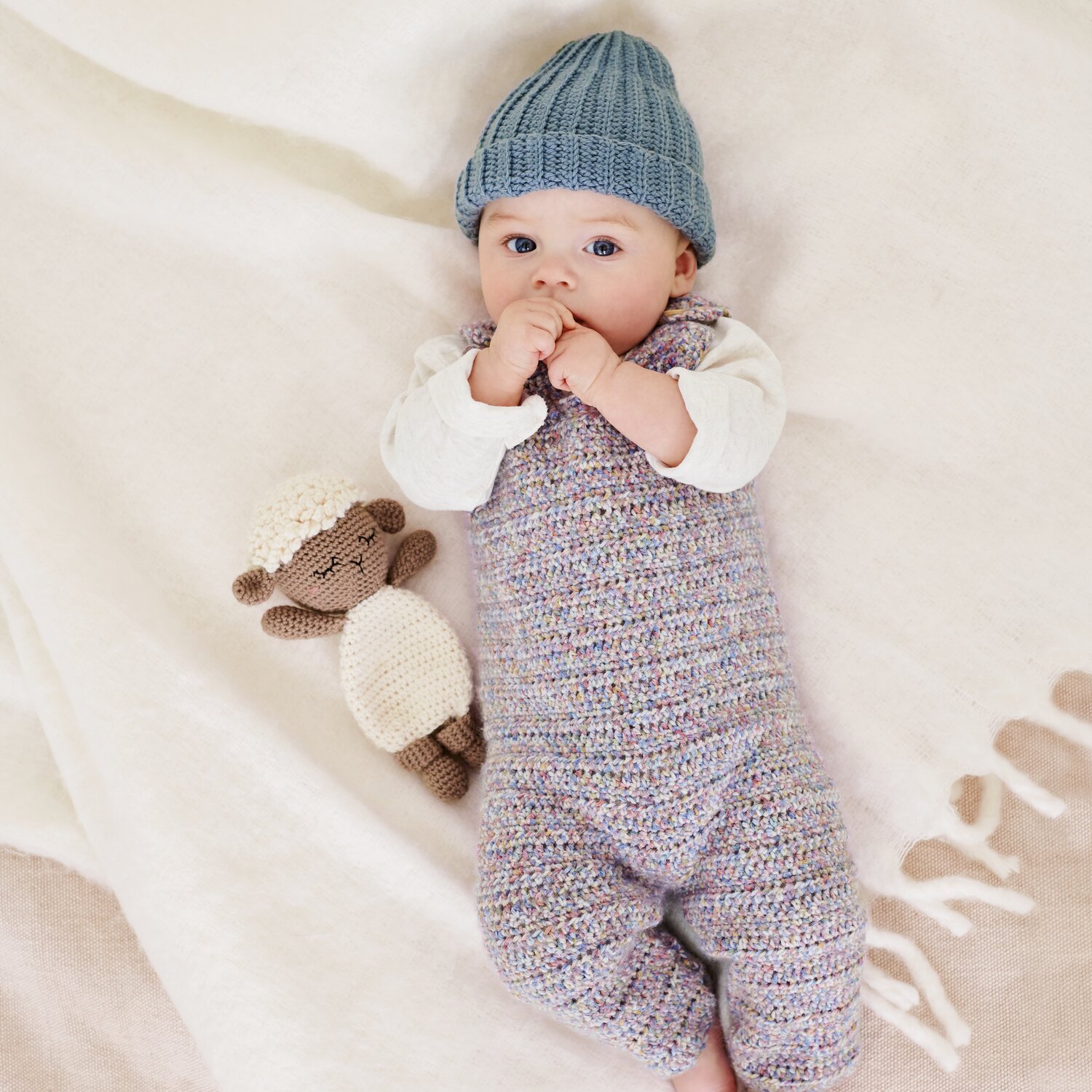 Häkelset  Kuscheltier Lämmchen Modell 05 aus Baby 044 von Rico Design