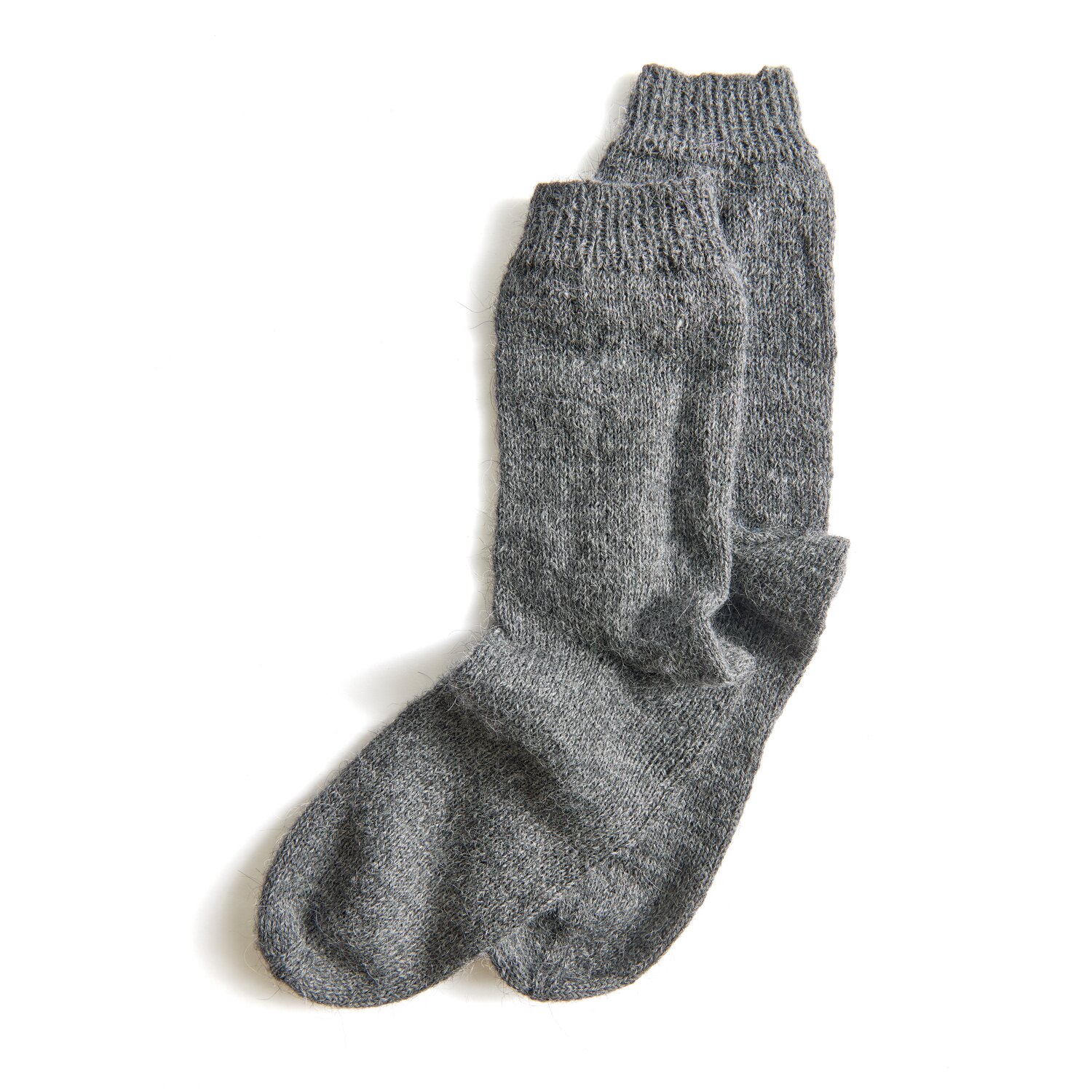 Luxury Merino Supercash dk 50g 160m Farbe Schwarz von Rico Design Made by Me Men No. 3, luxuriöse graue Socken aus Merino Supercash dk, 50g 160m, von Rico Design.