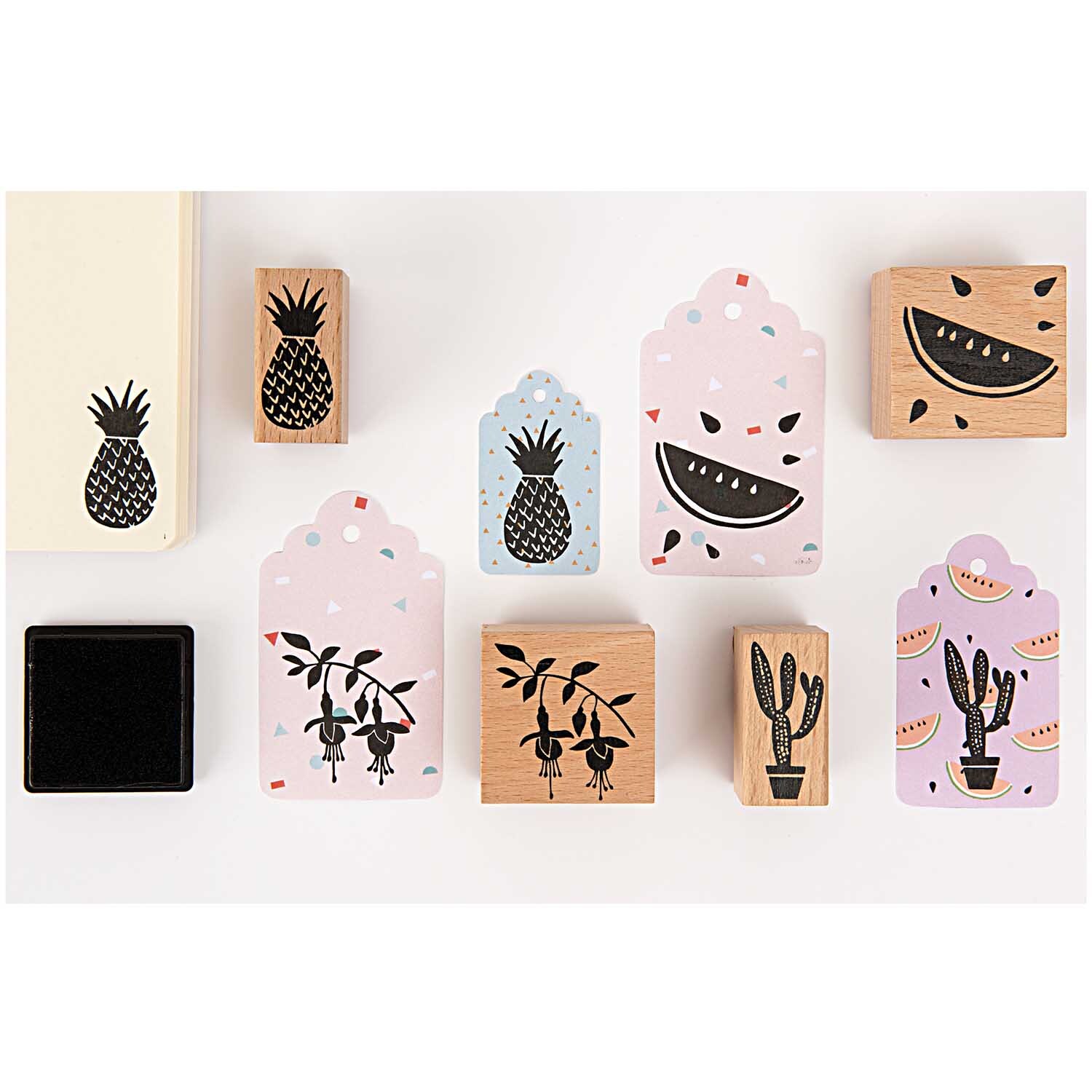 Paper Poetry Geschenkanhänger 30 Stück mit fruchtigen und botanischen Motiven, ideal für kreative Geschenkverpackungen.