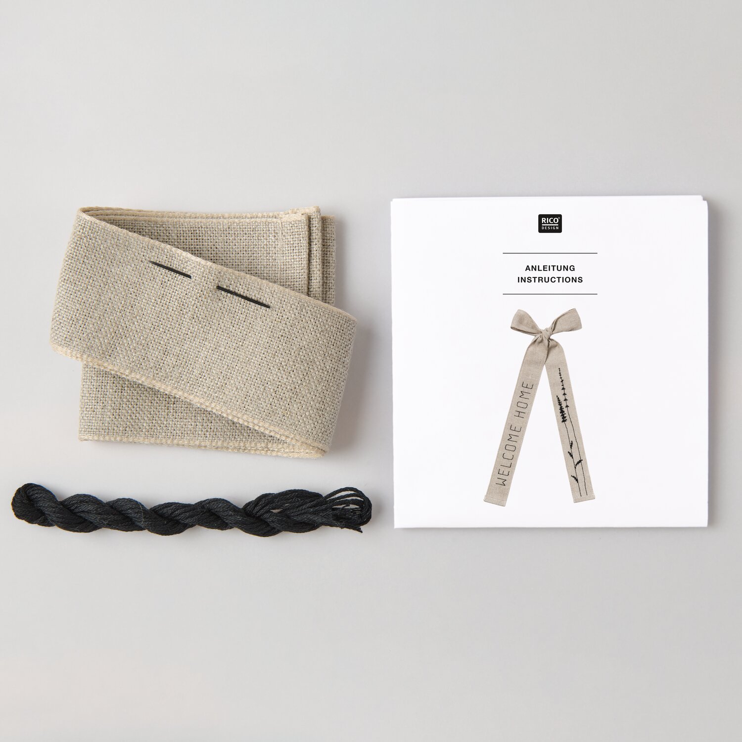 Stickpackung Gezählter Kreuzstich Schleife Welcome Home 16x31cm von Rico Design