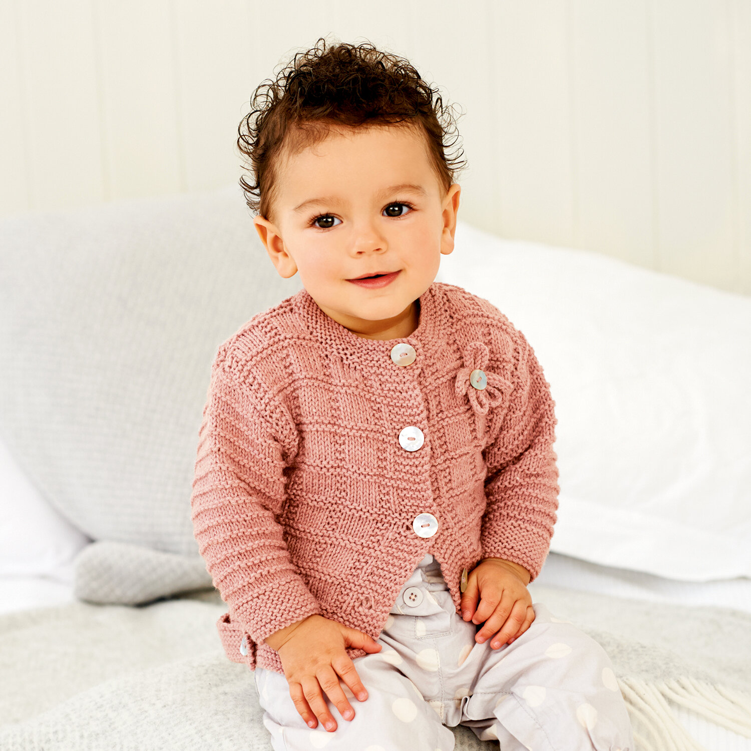 Strickanleitung Babyjacke mit Rundhalsausschnitt