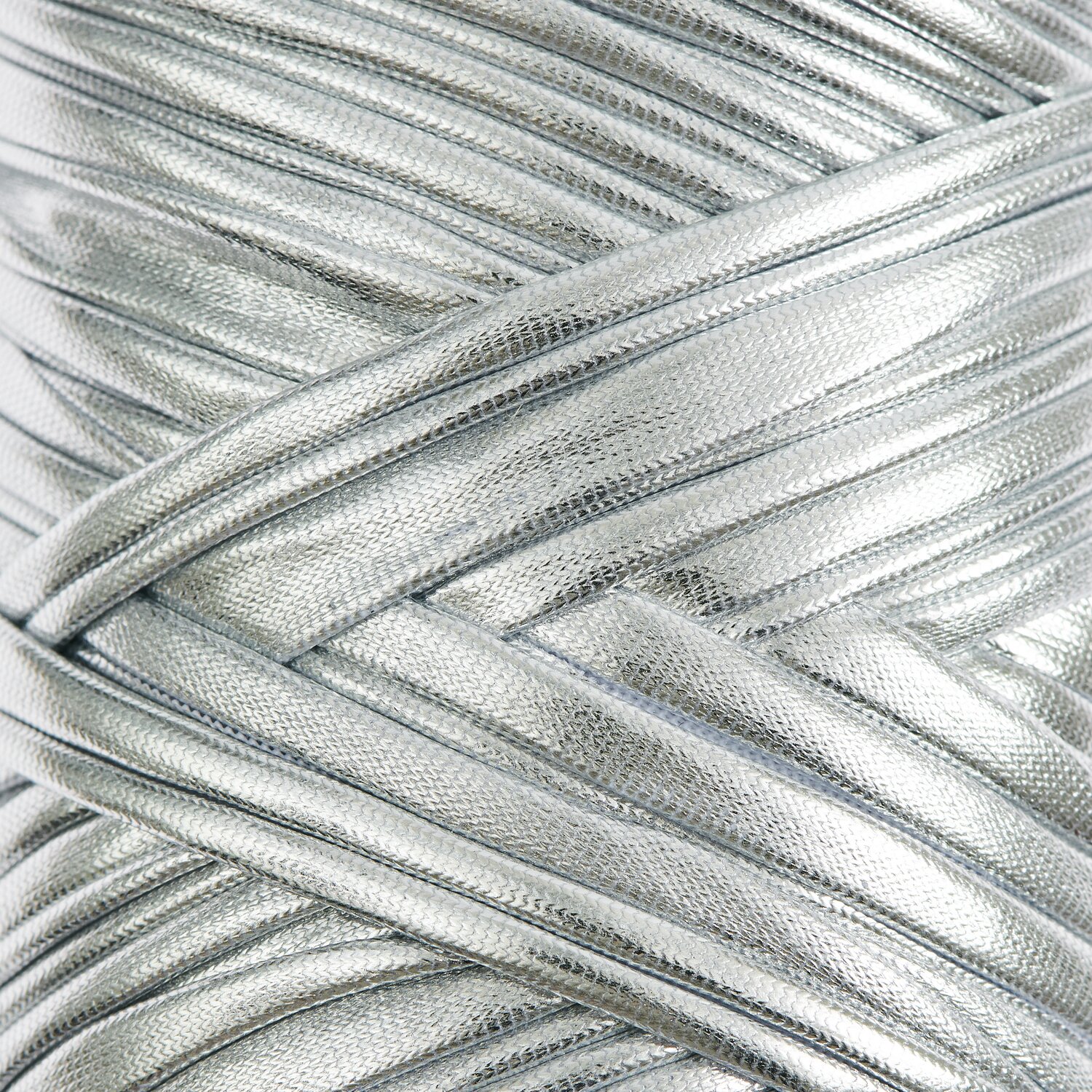 Creative Leatherette, silbernes Kunstlederband von Rico Design, ideal für kreative Projekte.