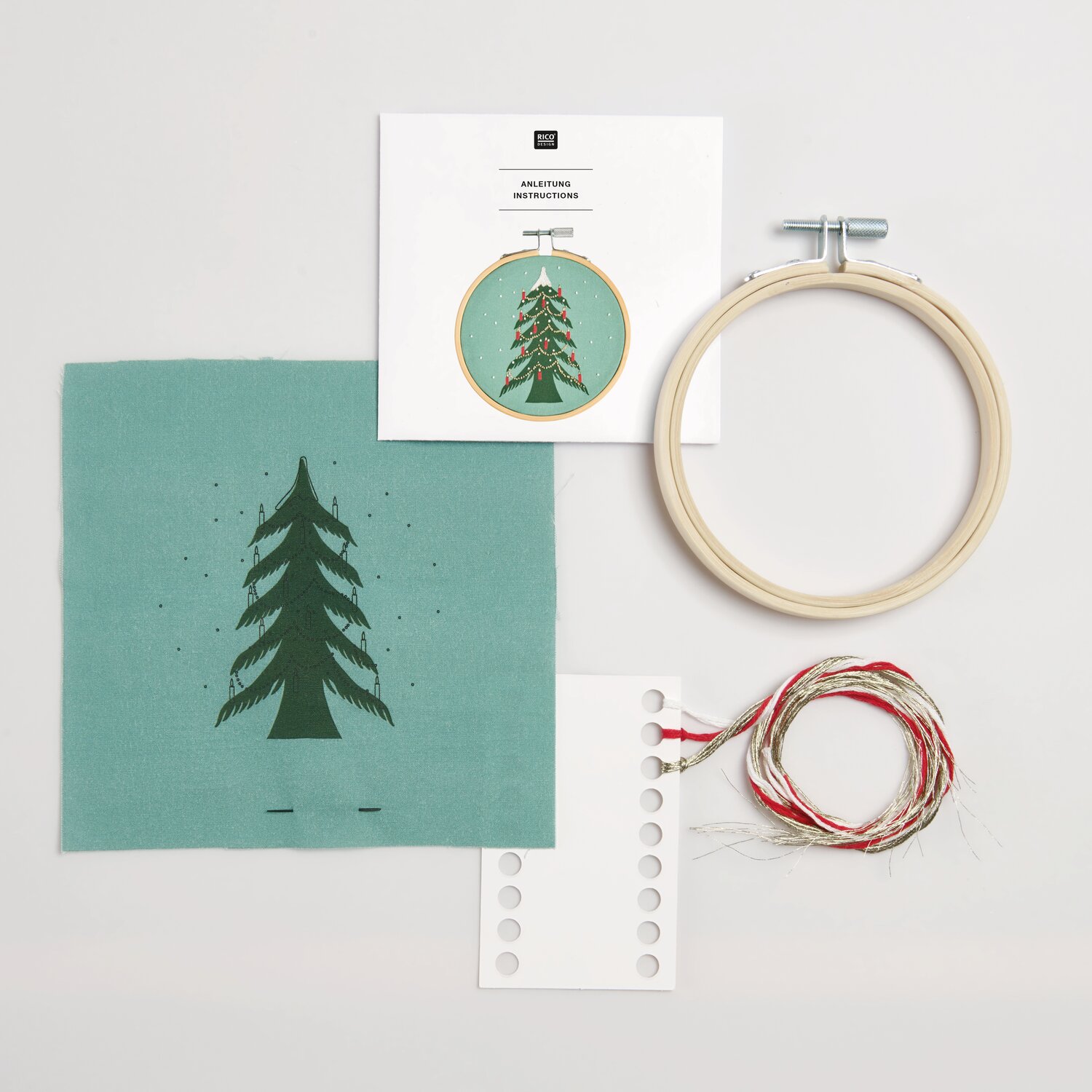 Stickpackung vorgezeichnet Weihnachtsbaum Ø10cm von Rico Design