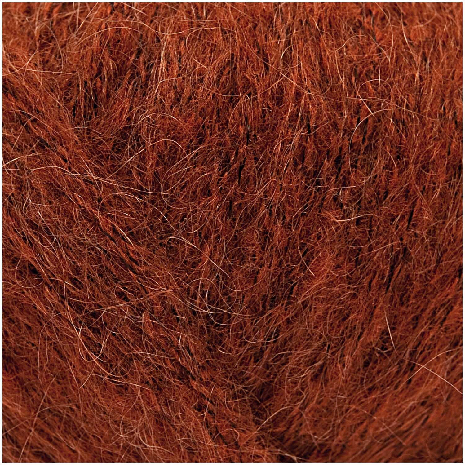 Fashion Big Mohair super chunky 50g 60m Farbe Rehbraun von Rico Design Fashion Big Mohair super chunky in rehbraun von Rico Design, Nahaufnahme der weichen, dicken Fasern. Ideal für warme Strickprojekte.