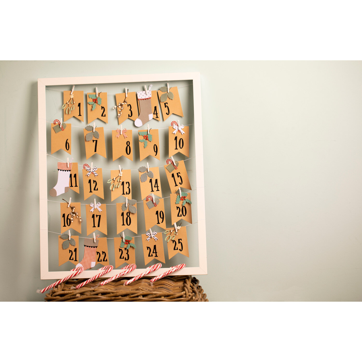 Thinlits Die 5PK Winter Leaves by Sophie Guilar von idee. Creativmarkt