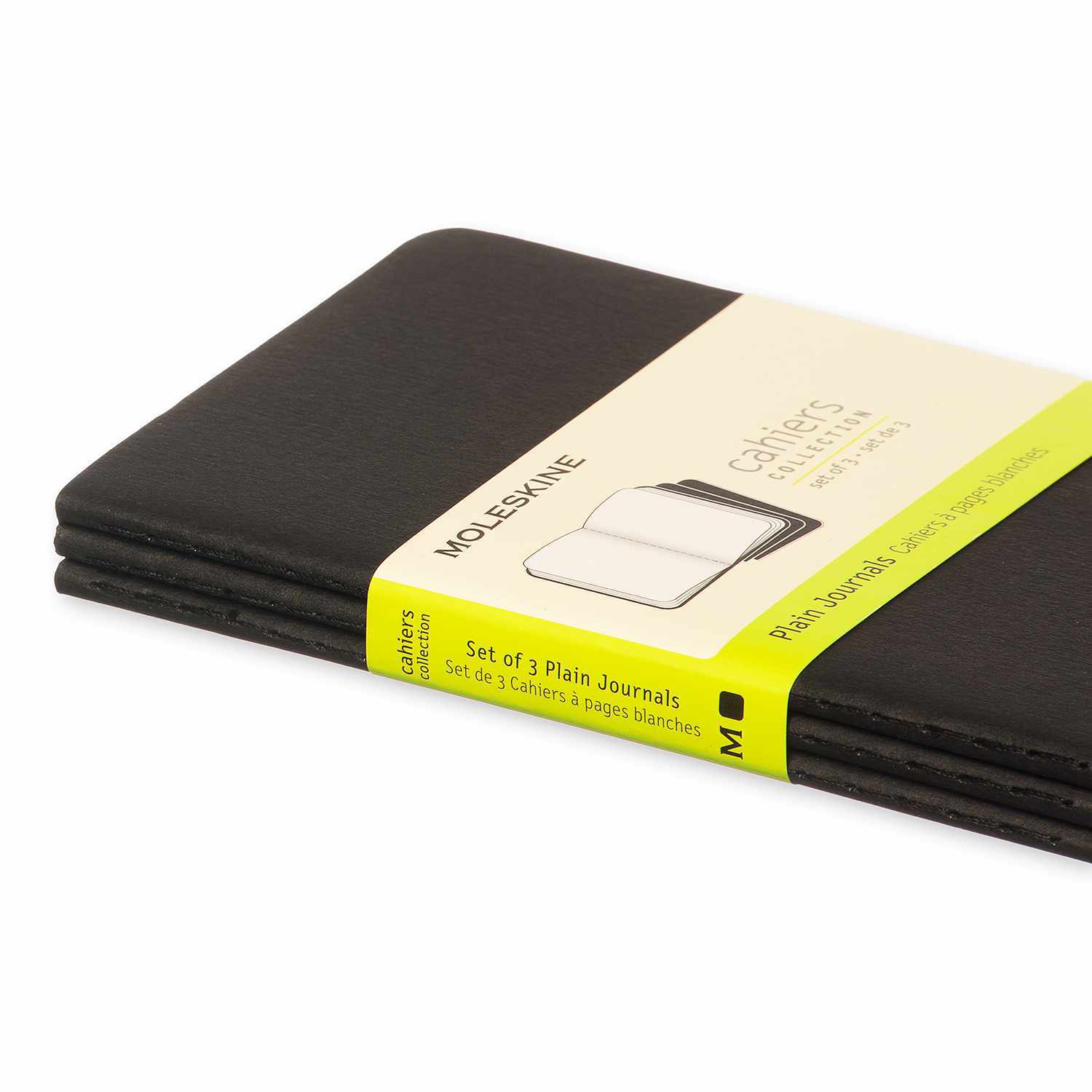 Notizbücher Cahier blanko Kartoneinband A6 3 Stück Farbe Schwarz von Moleskine Notizbücher Cahier blanko Kartoneinband A6 3 Stück, schwarz, gestapelt mit gelbem Banderole von Moleskine.
