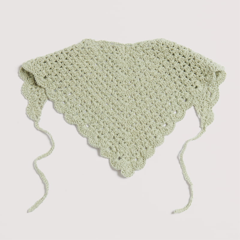 Gehäkeltes Kopftuch in Hellgrün: Modell 05 aus dem Heft Made by Me No. 22