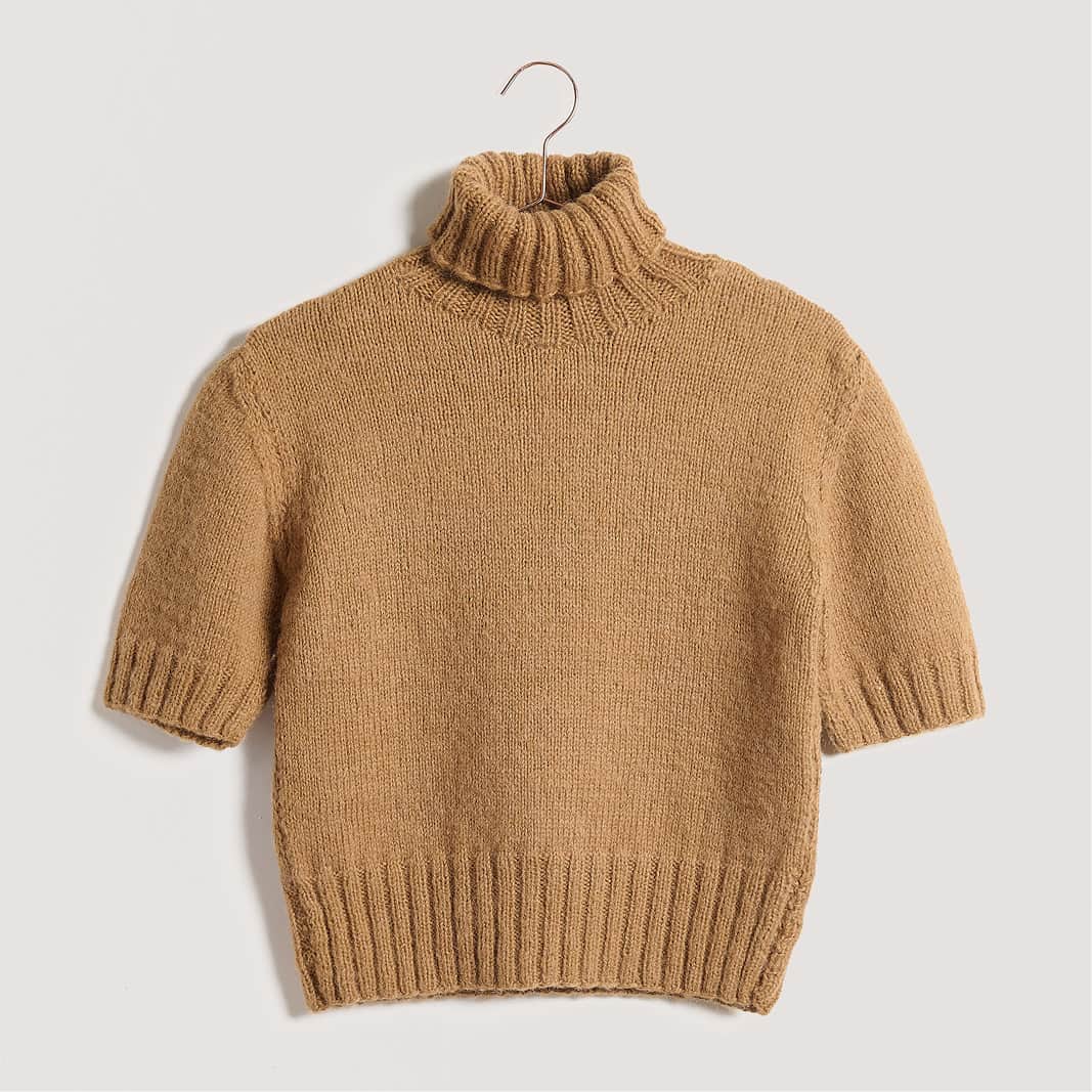 Gestricktes Shirt: Modell 01 aus dem Heft Lovewool No. 23