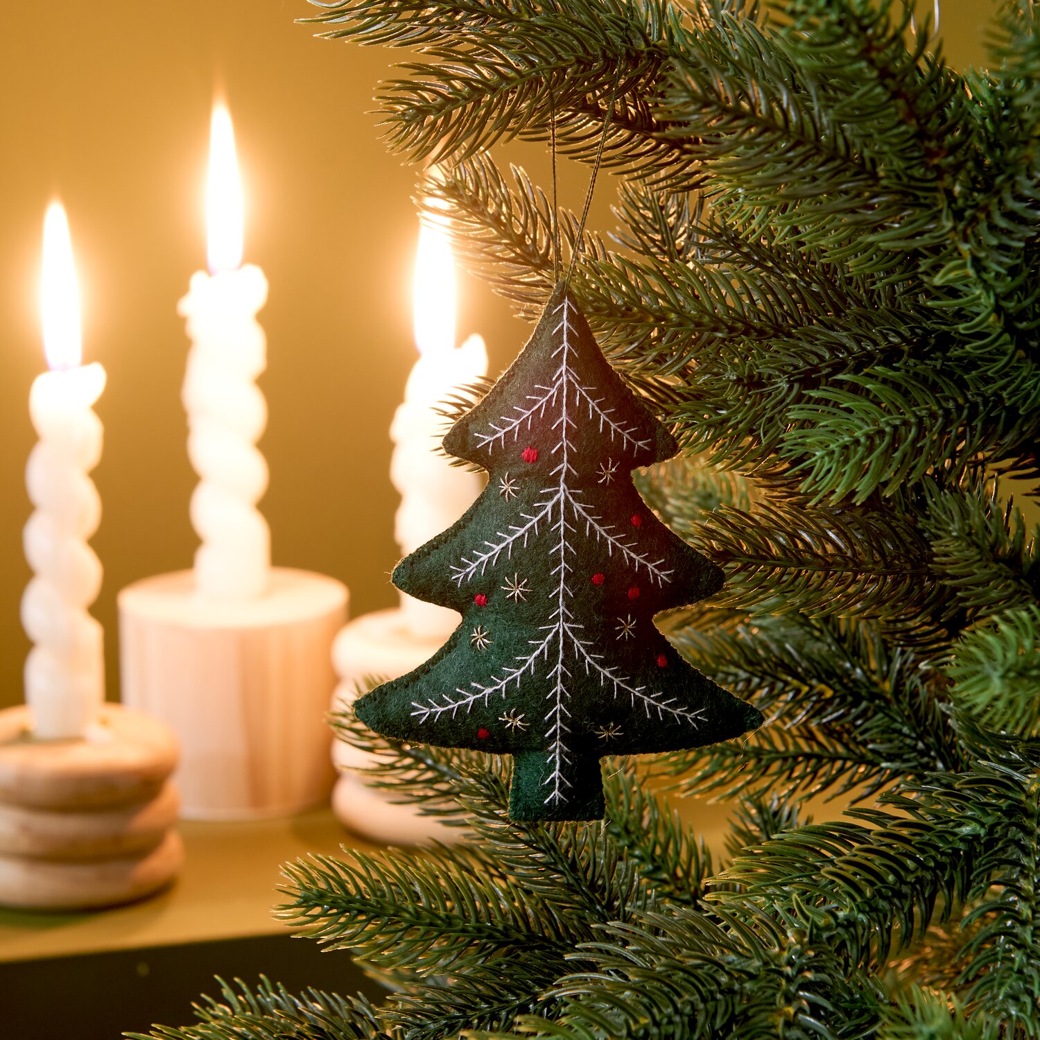 Stickpackung Filzanhänger Weihnachtsbaum von Rico Design