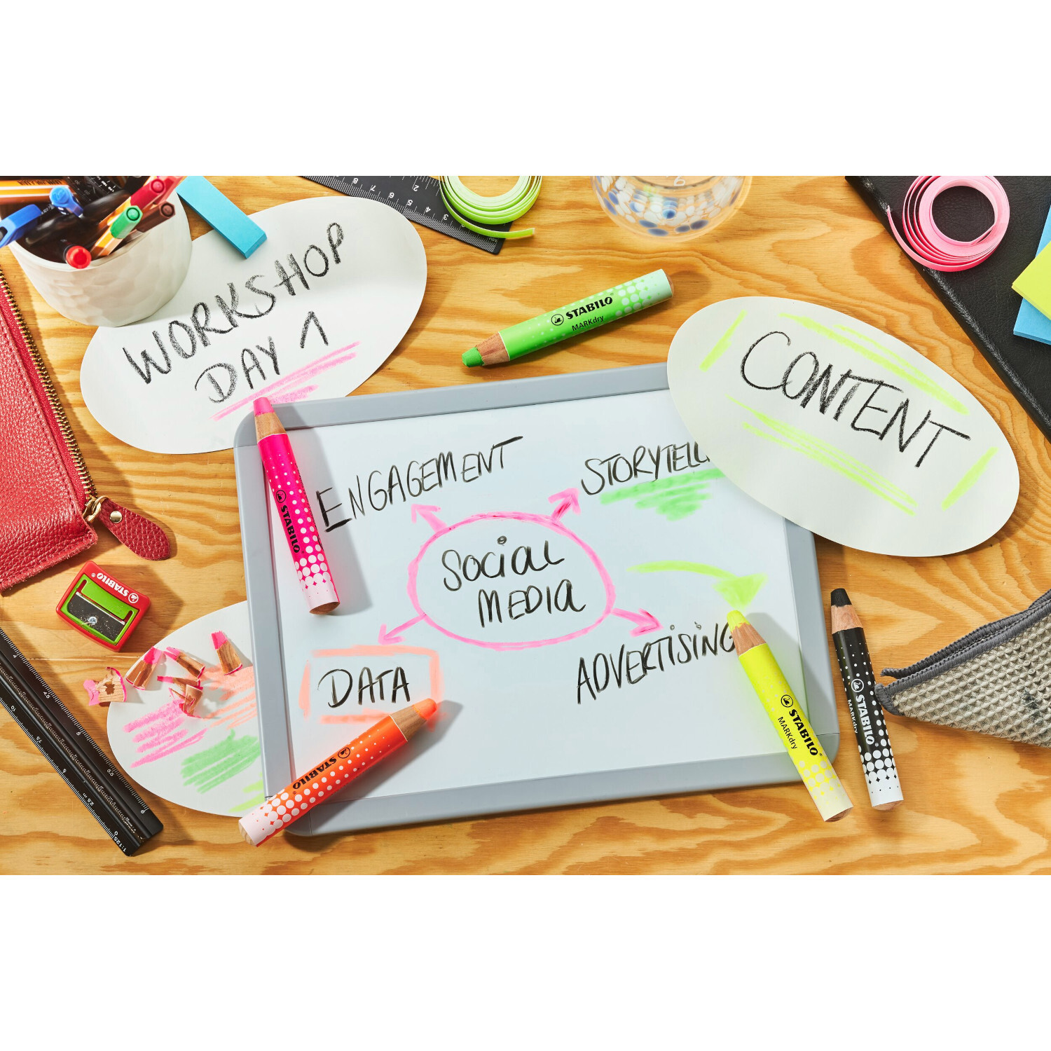 Markdry Neon Set inkl. Spitzer und Tuch von STABILO International 