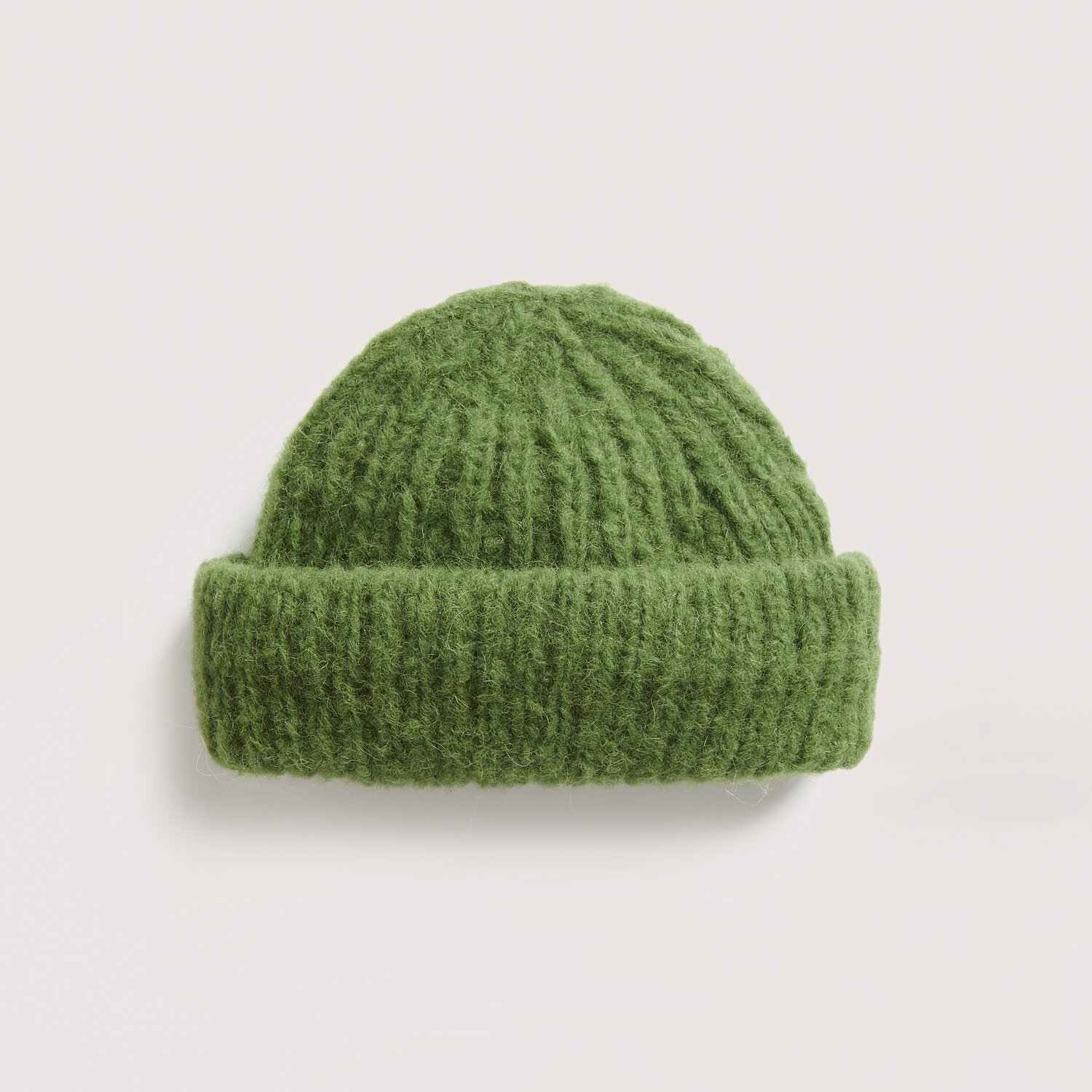 Luxury Pure Baby Alpaca 50g 150m Farbe Oliv von Rico Design Strickset Mütze Modell 19 aus Luxury Knits: Grüne, gerippte Mütze aus Premium Natural Fibres.