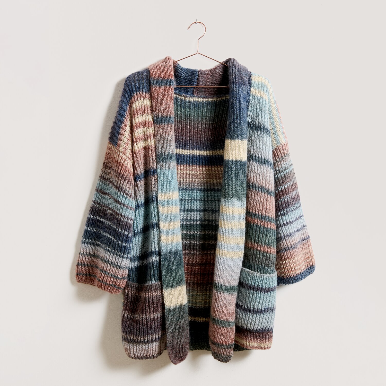 Strickset Cardigan Modell 18 aus Die Neue Masche No. 17 von Rico Design