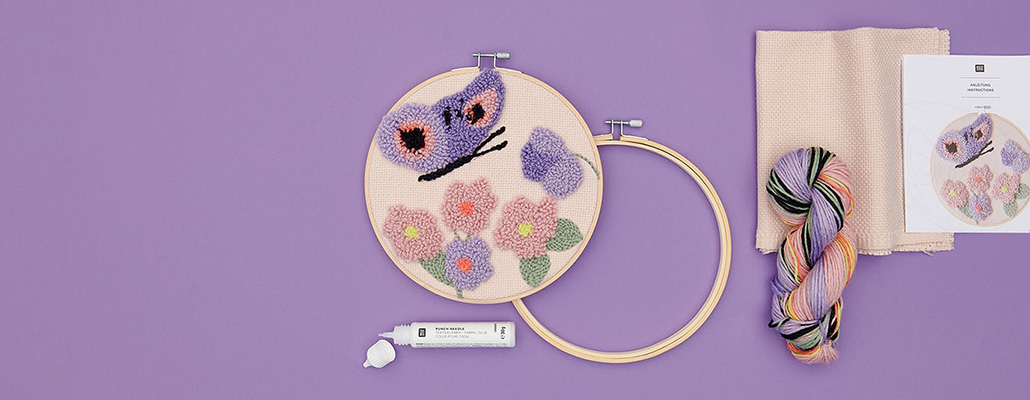 Punch Needle Set mit Frühlingsmotiv Schmetterling