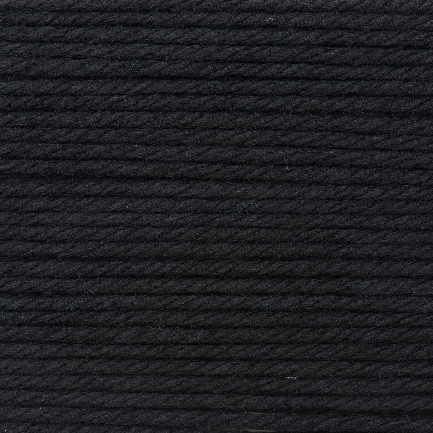 Essentials Mega Wool chunky, 100g 115m, hochwertiges Rico Design Garn, dicht verzwirntes Strickgarn in dunklem Farbton für warme Winterprojekte