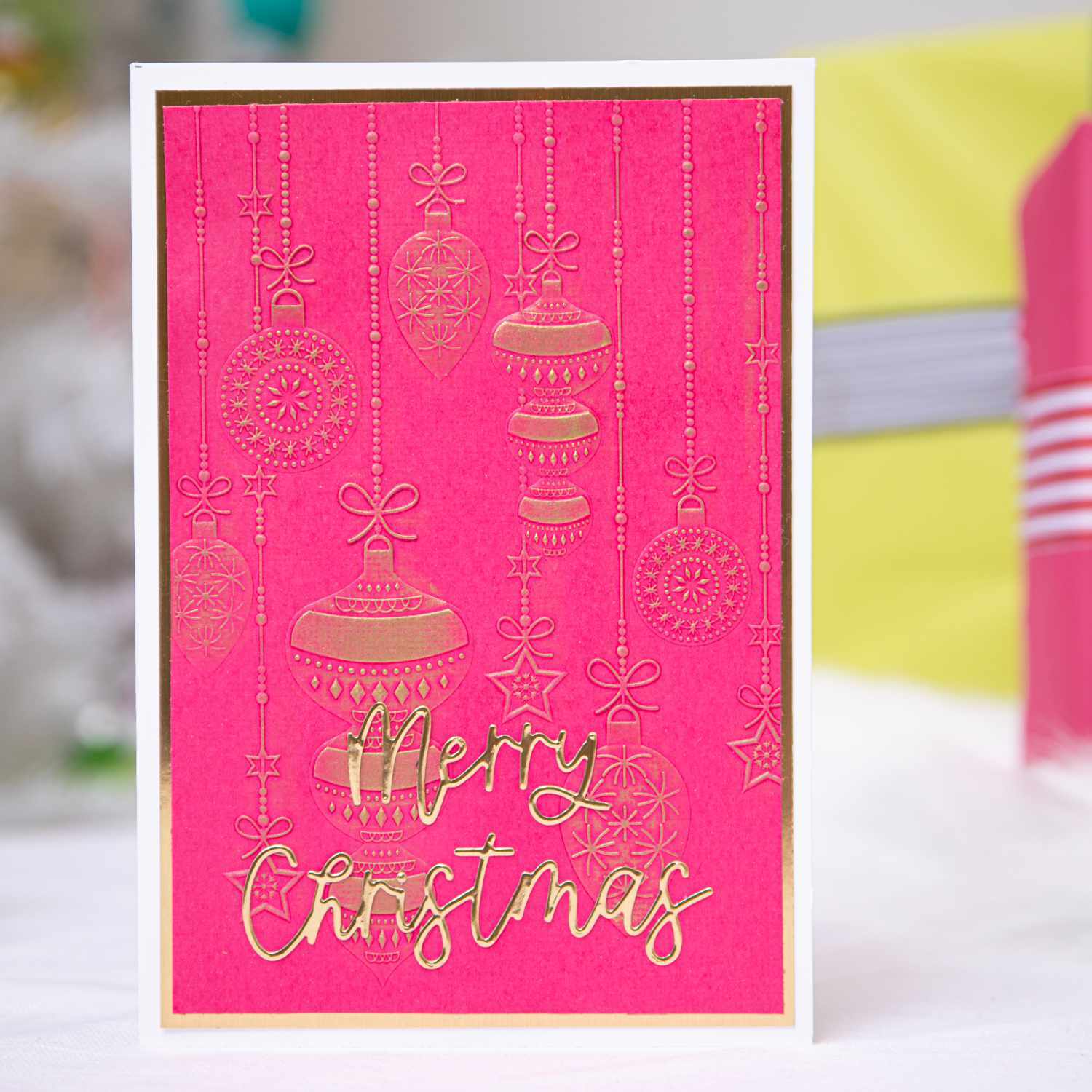 3D Textured Impressions Embossing Folder Sparkly Ornaments 3D Textured Impressions Embossing Folder Sparkly Ornaments