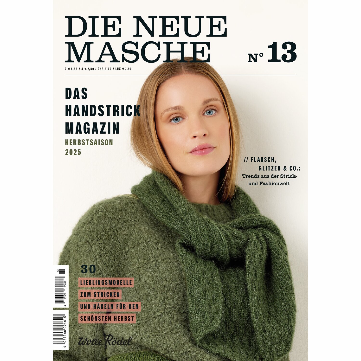 Die Neue Masche No. 13 Herbst von idee. Creativmarkt Die Neue Masche No. 13 Herbst: Frau in grünem Strickpullover, präsentiert Handstricktrends.