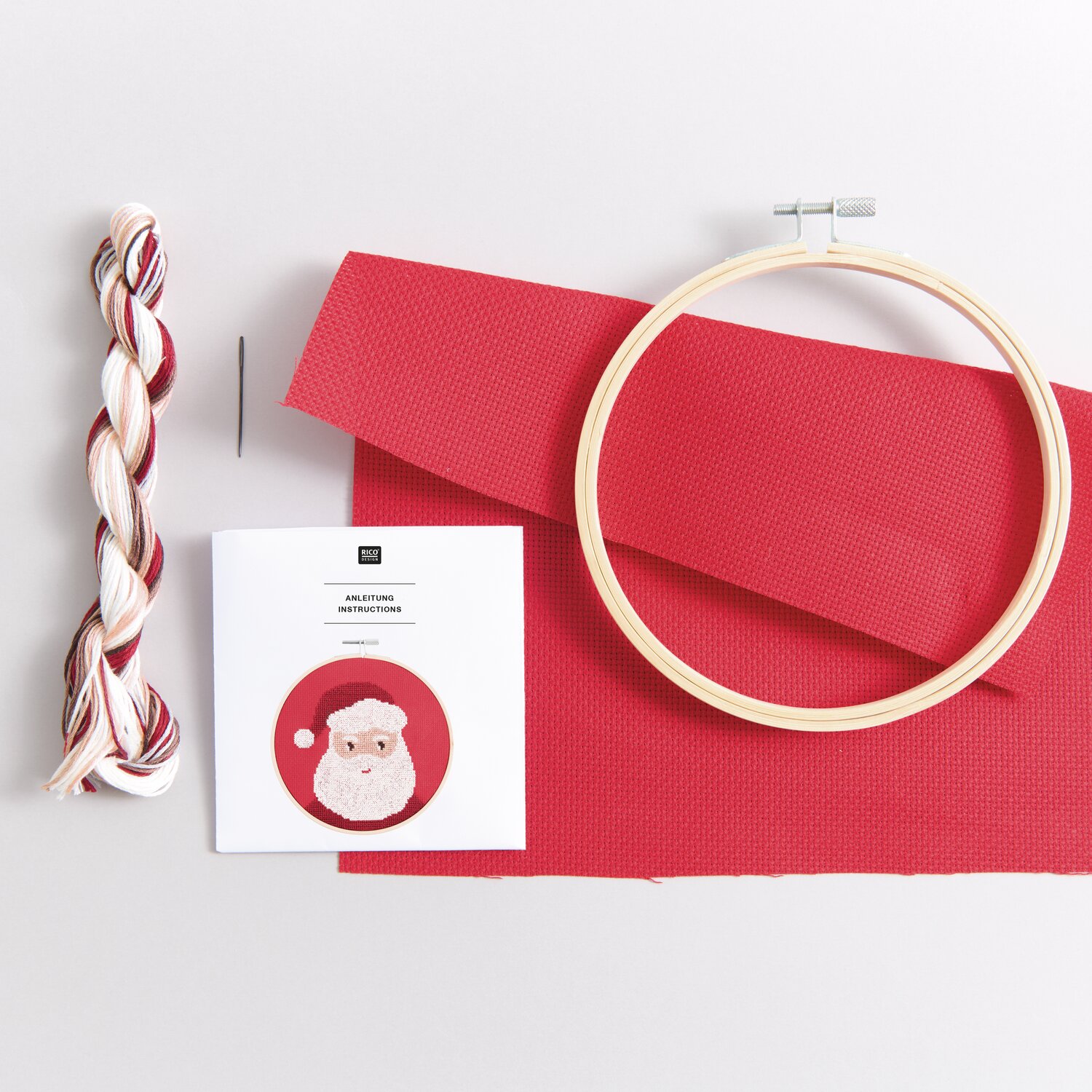 Stickpackung Portrait Santa Ø15cm von Rico Design Stickpackung Portrait Santa Ø15cm von Rico Design