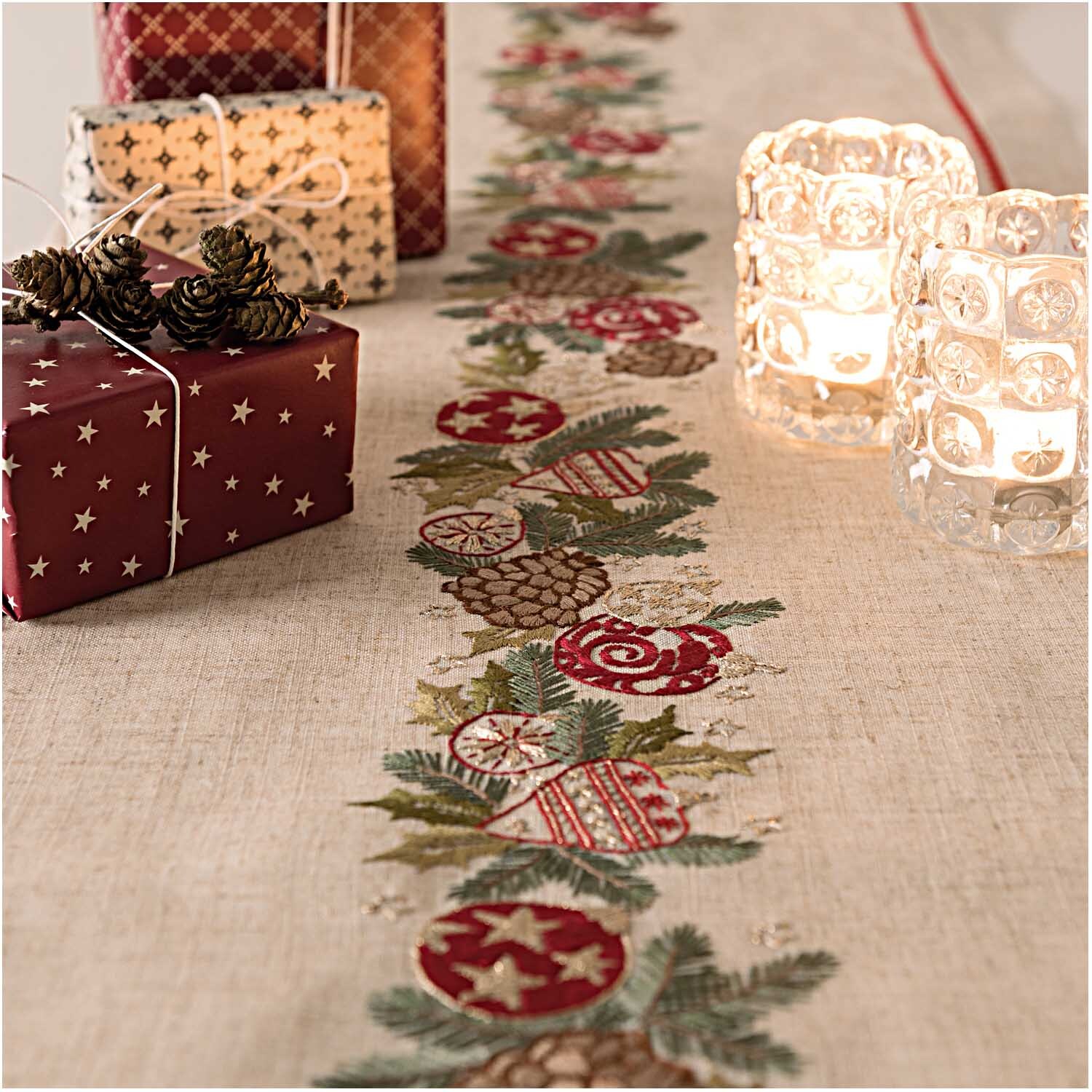Stickpackung Läufer Weihnachtskranz 40x150cm