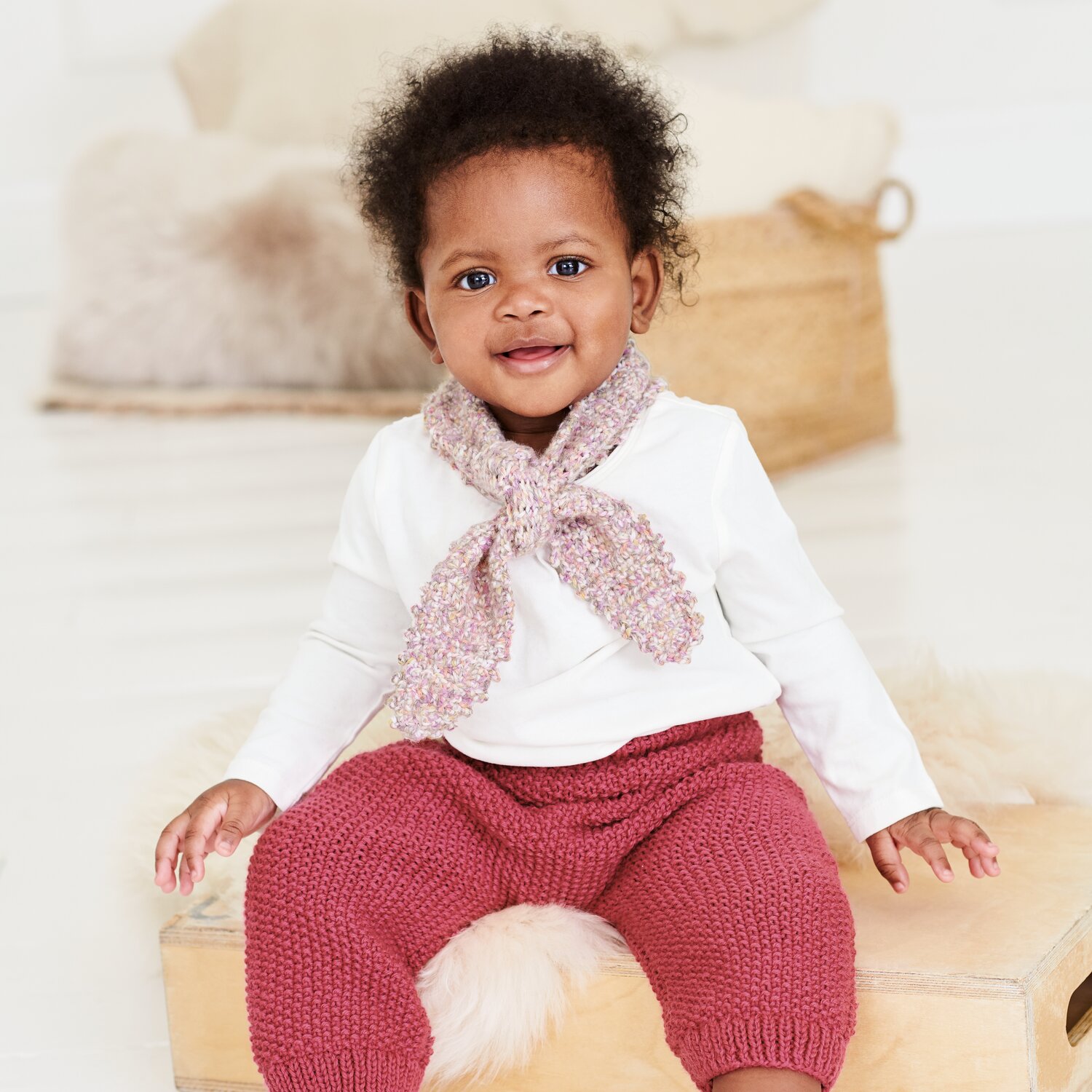 Häkelset Minituch Modell 11 aus Baby 044 von Rico Design