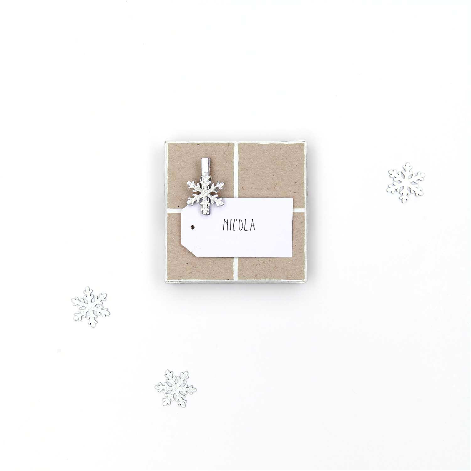 Dekoklammern Schneeflocke silber 3cm 8 Stück Dekoklammern Schneeflocke silber 3cm 8 Stück