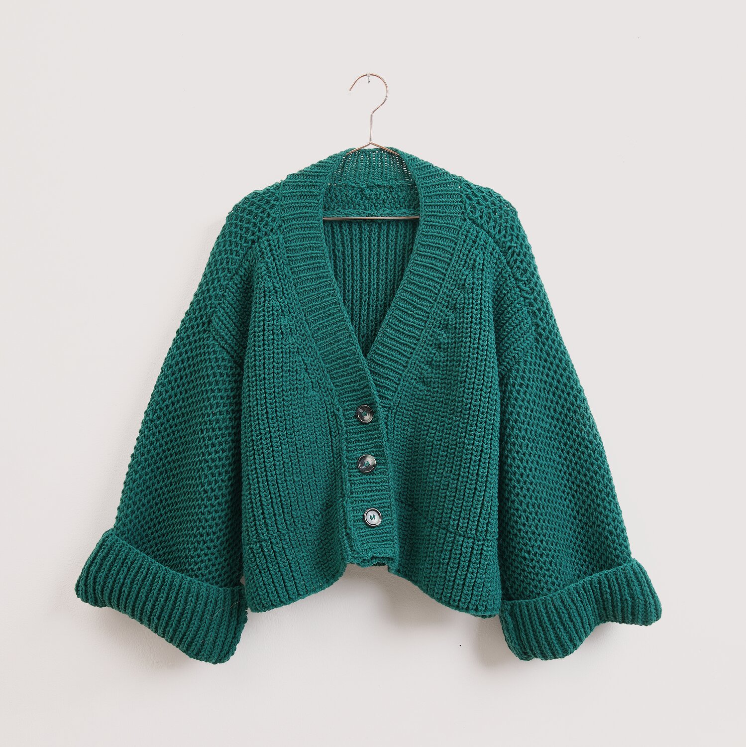 Strickset Jacke Modell 14 aus Die Neue Masche No. 16 Die Neue Masche No. 16 Herbst, Wolle Rödel, grob gestrickte Kurzjacke mit Knöpfen und weiter Ärmelpartie