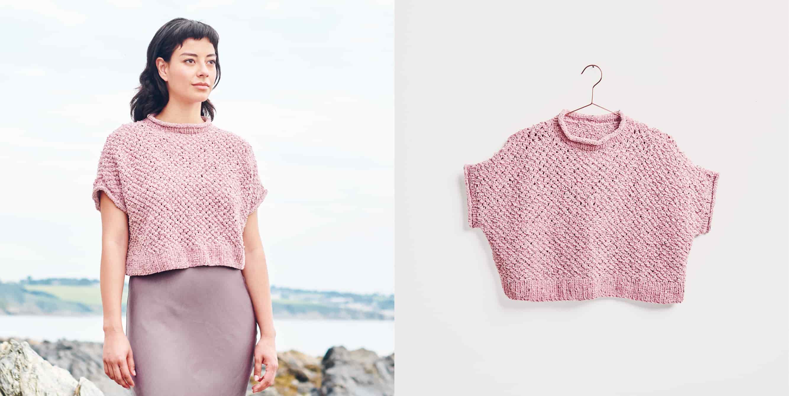 Gestricktes Shirt Modell 24 aus Lovewool No. 20 getragen am Model und auf einem Bügel
