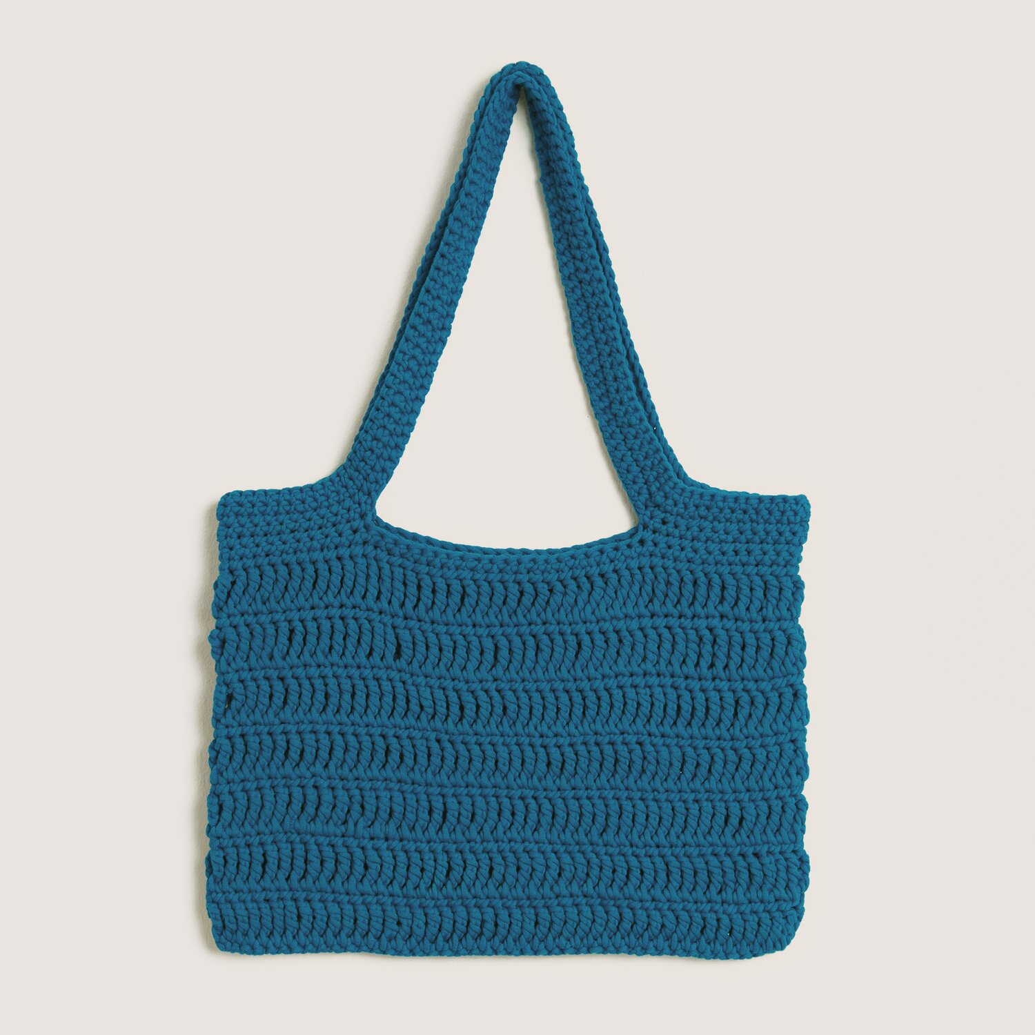 Häkelset Tasche Modell 26 aus Made by Me Nr. 18, Fashion Jersey, in Petrol, von Rico Design.