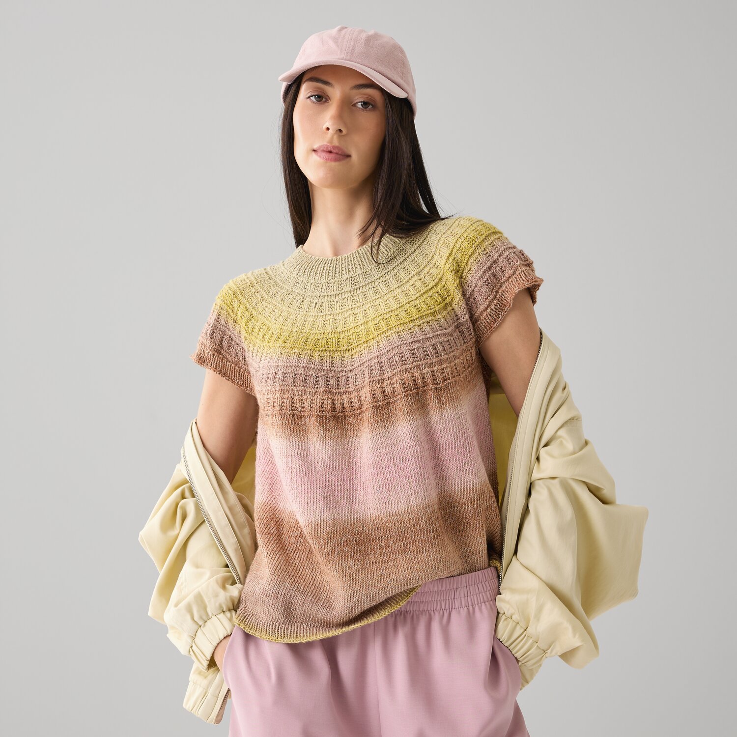 Strickset Top-Down-Shirt Modell 19 aus Die Neue Masche No. 15 von idee. Creativmarkt