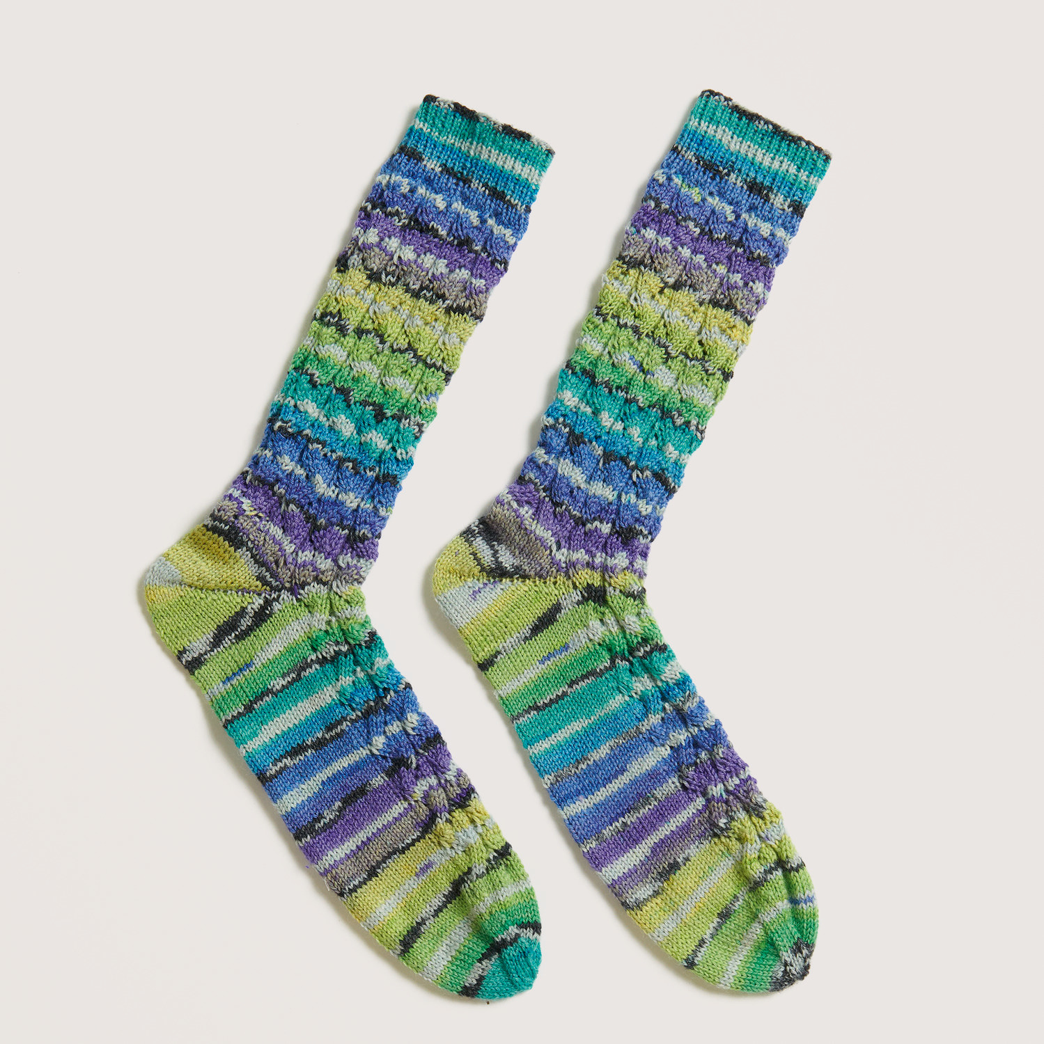 Strickset Socken Modell 02 aus Die Neue Masche Nr. 9 