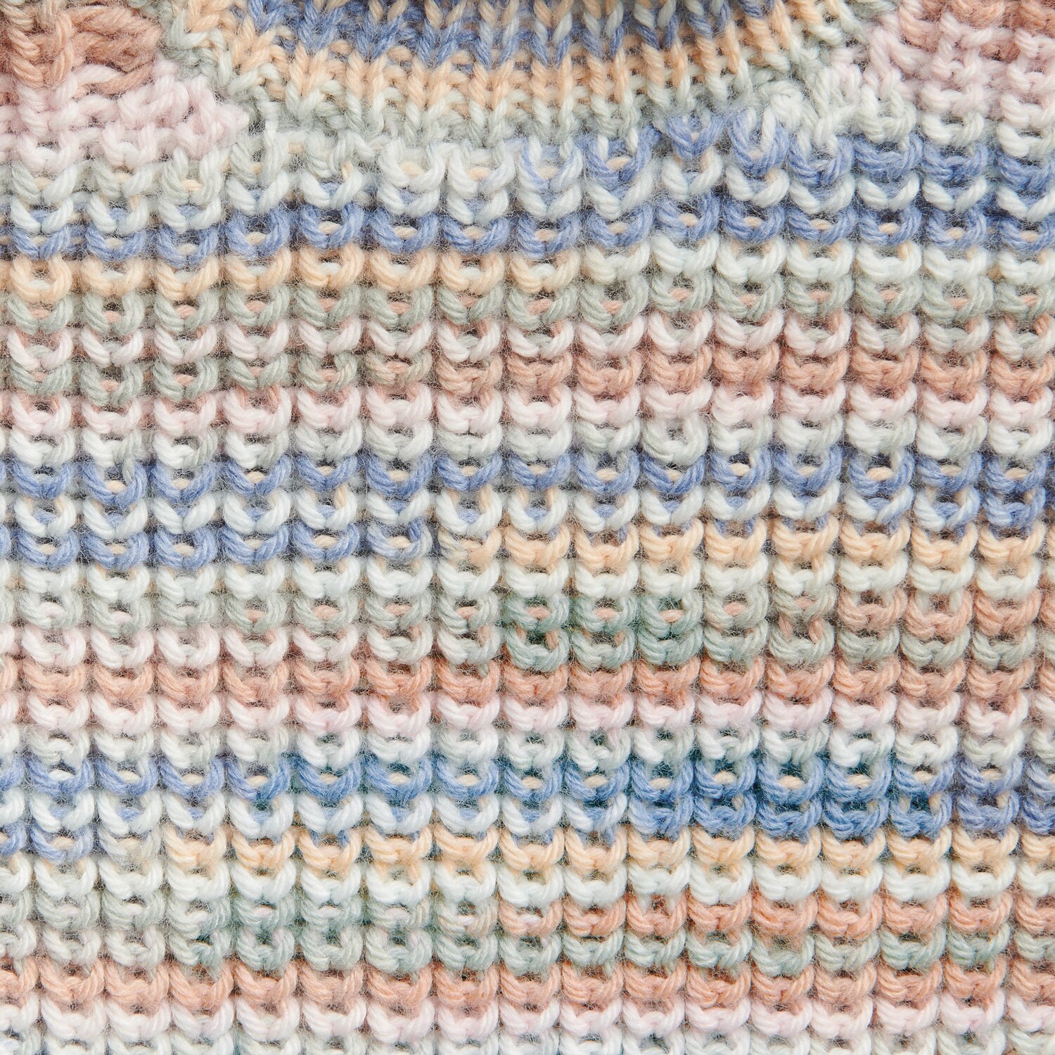 Rico Baby 042, gestricktes Muster in sanften Pastelltönen, ideal für Babybekleidung.
