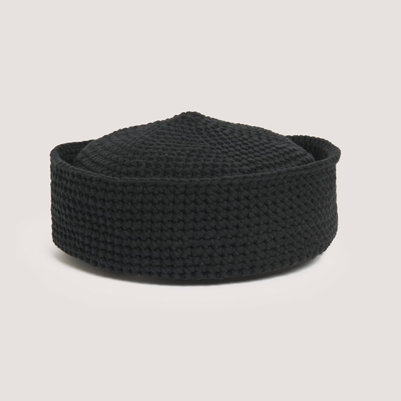 Gehäkelter Sailor-Hat in Schwarz: Modell 02 aus dem Heft Made by Me No. 22