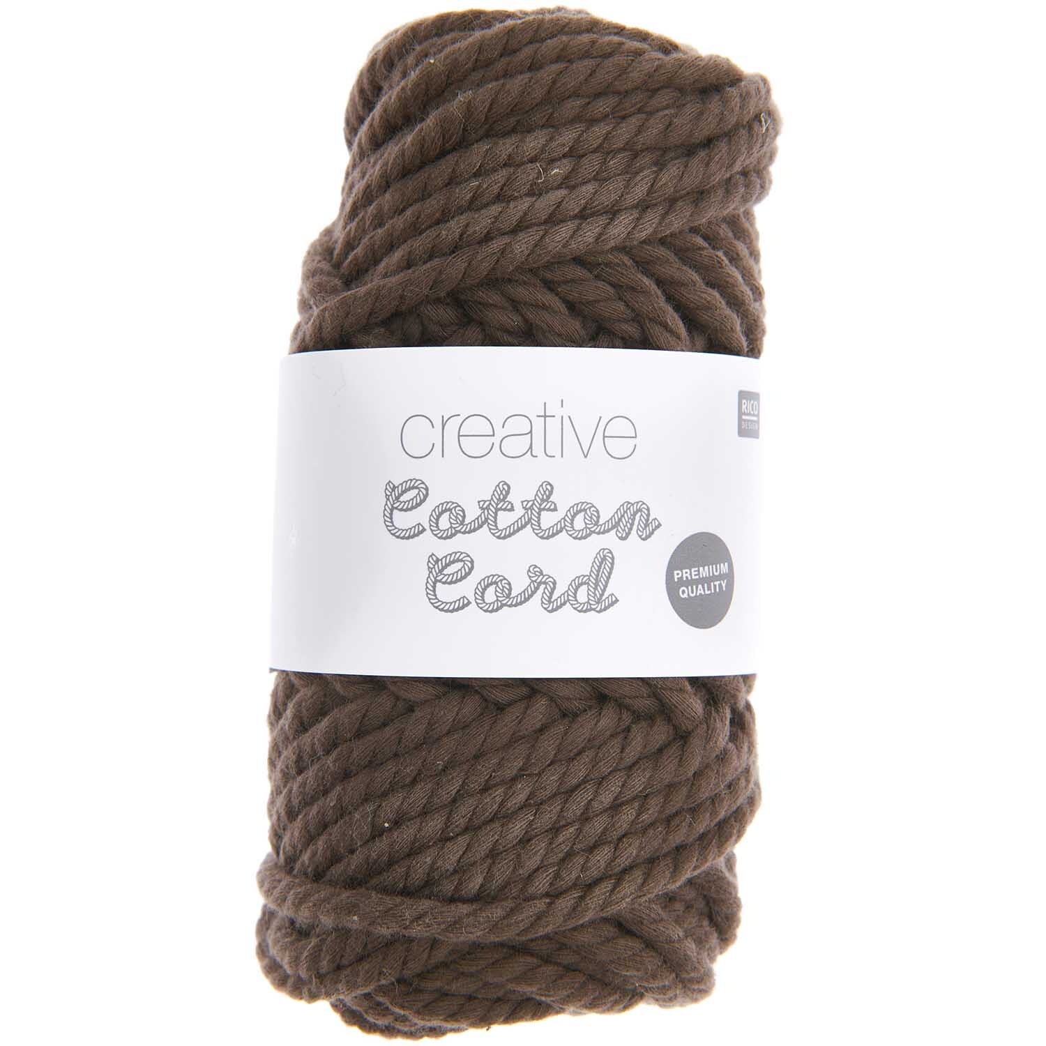 Creative Cotton Cord Makramee-Garn in Schokolade von Rico Design, 130g, 25m, ideal für DIY-Projekte.