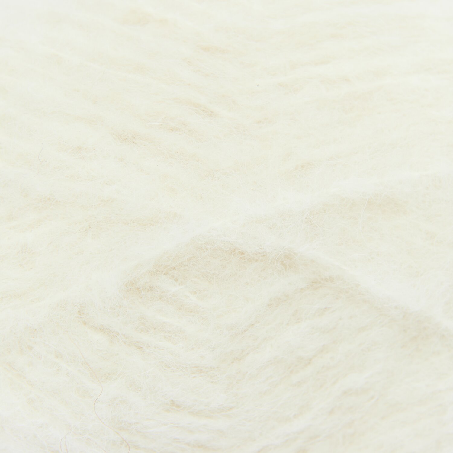 Luxury Pure Baby Alpaca 50g 150m Farbe Creme von Rico Design