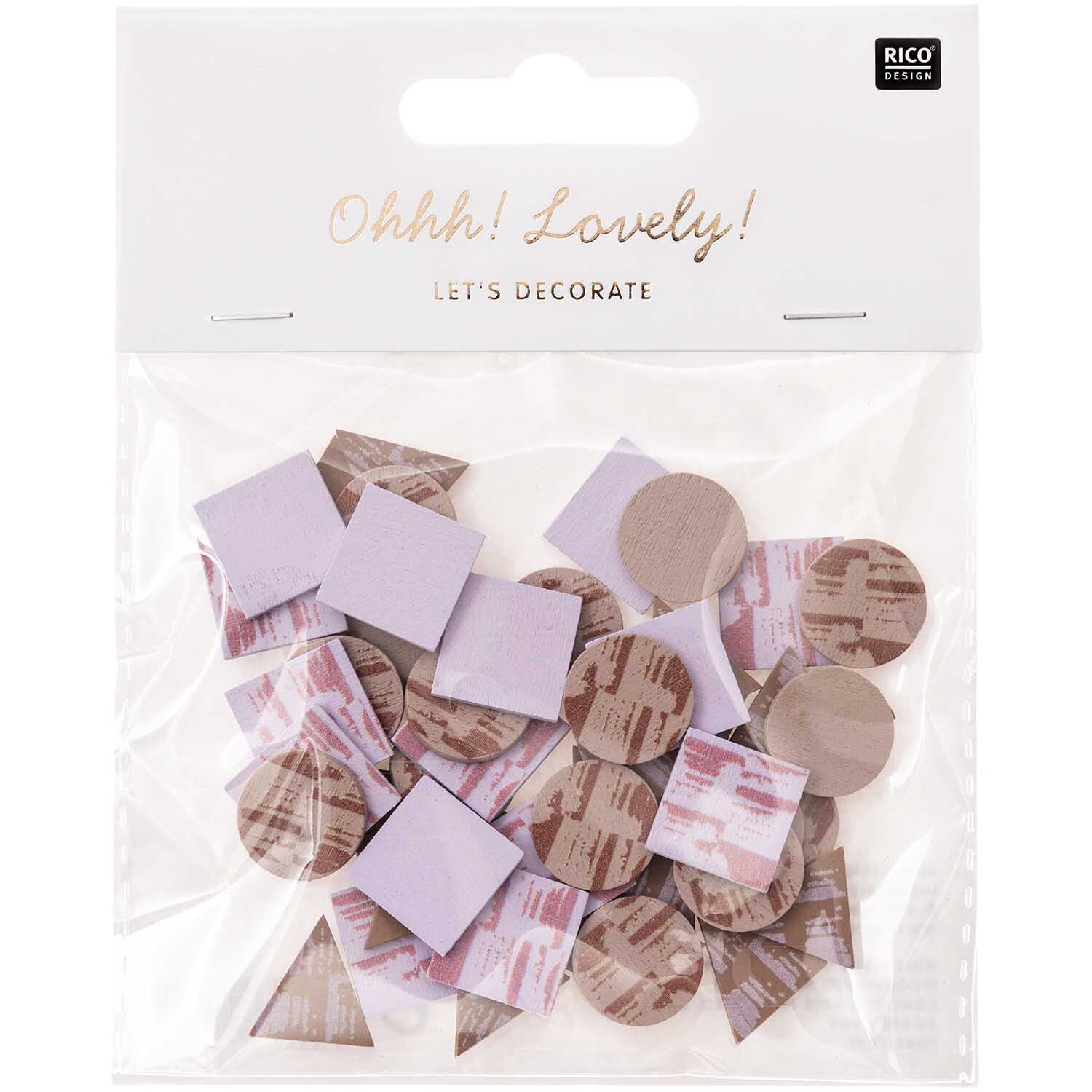 Holzstreu Geo Mix 48 Stück von Rico Design in verschiedenen Formen und Mustern in einer transparenten Verpackung.