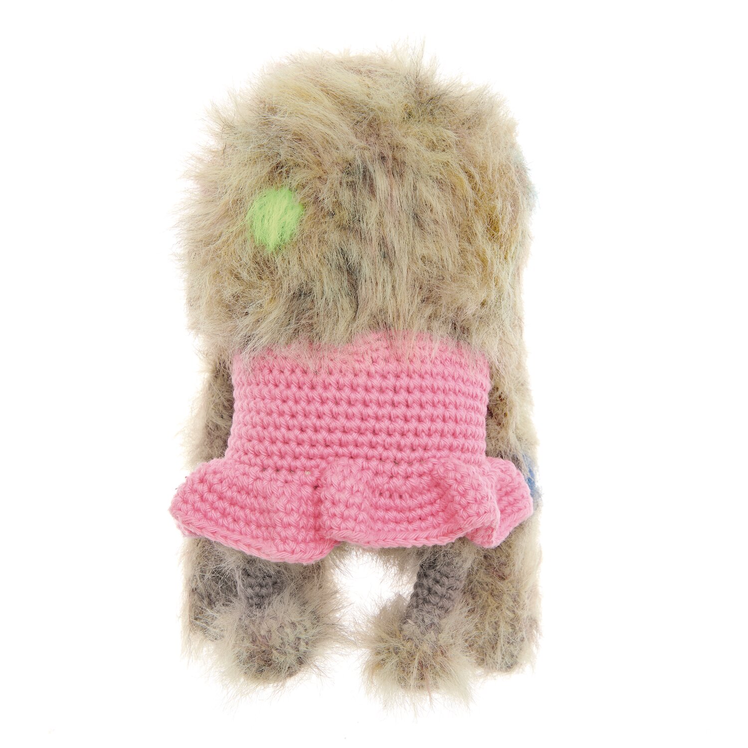 Ricorumi Marvellous Monsters Under My Bed, gehäkeltes Fellmonster mit rosa Rüschenkleid, aus Rico Design Garnen in Naturtönen gefertigt