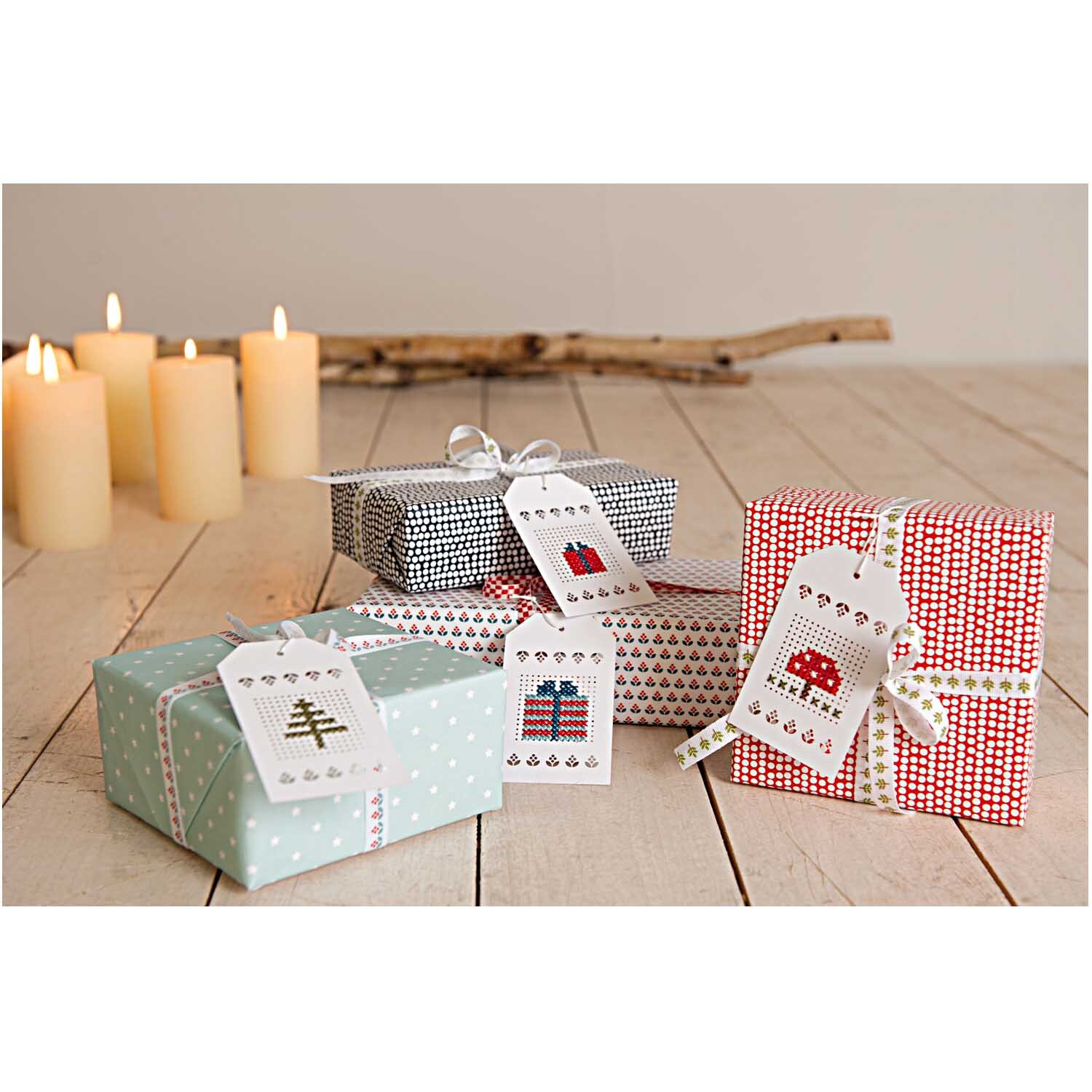 Anhänger zum Besticken creme 24 Stück Anhänger zum Besticken creme 24 Stück