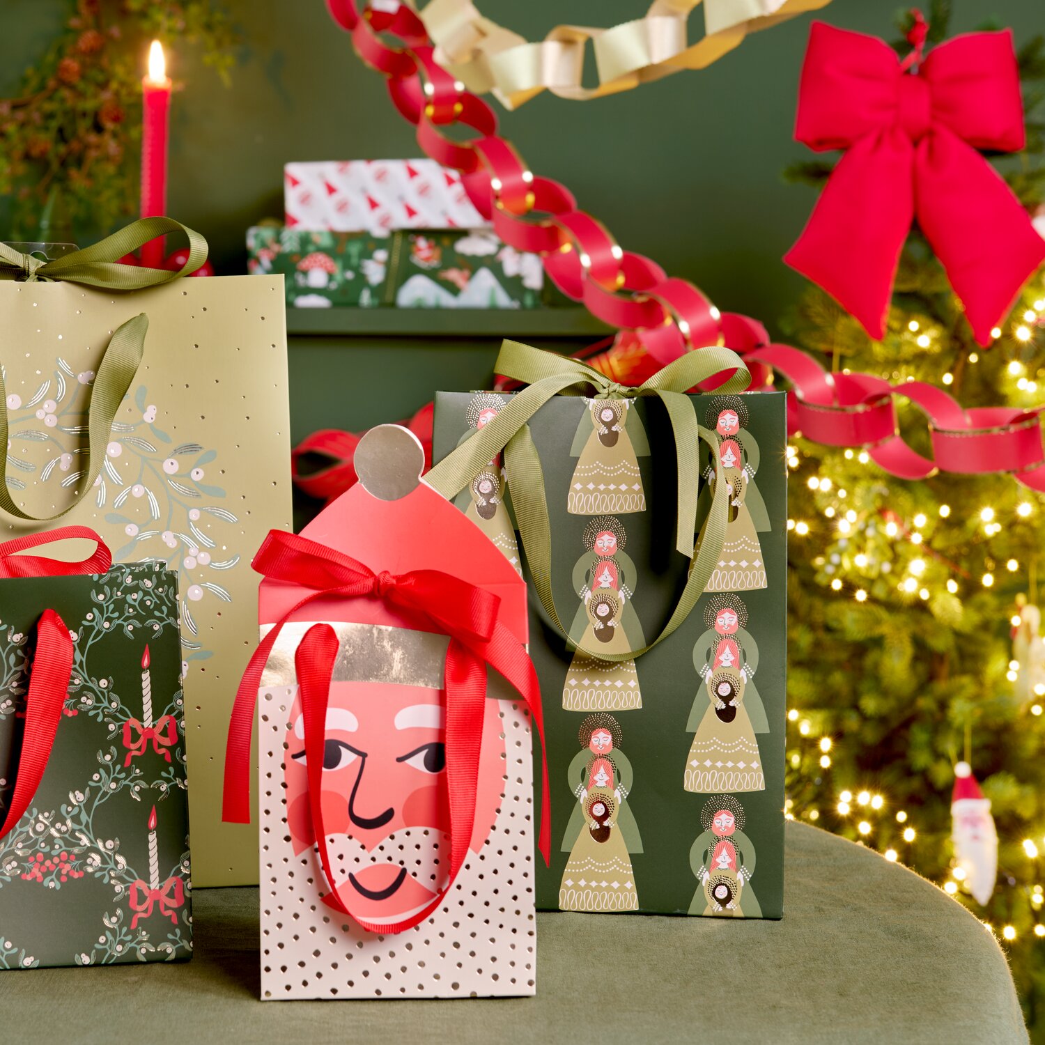 Geschenktüte Advent Heilige Familie M 22x20,5x1,5cm von Rico Design